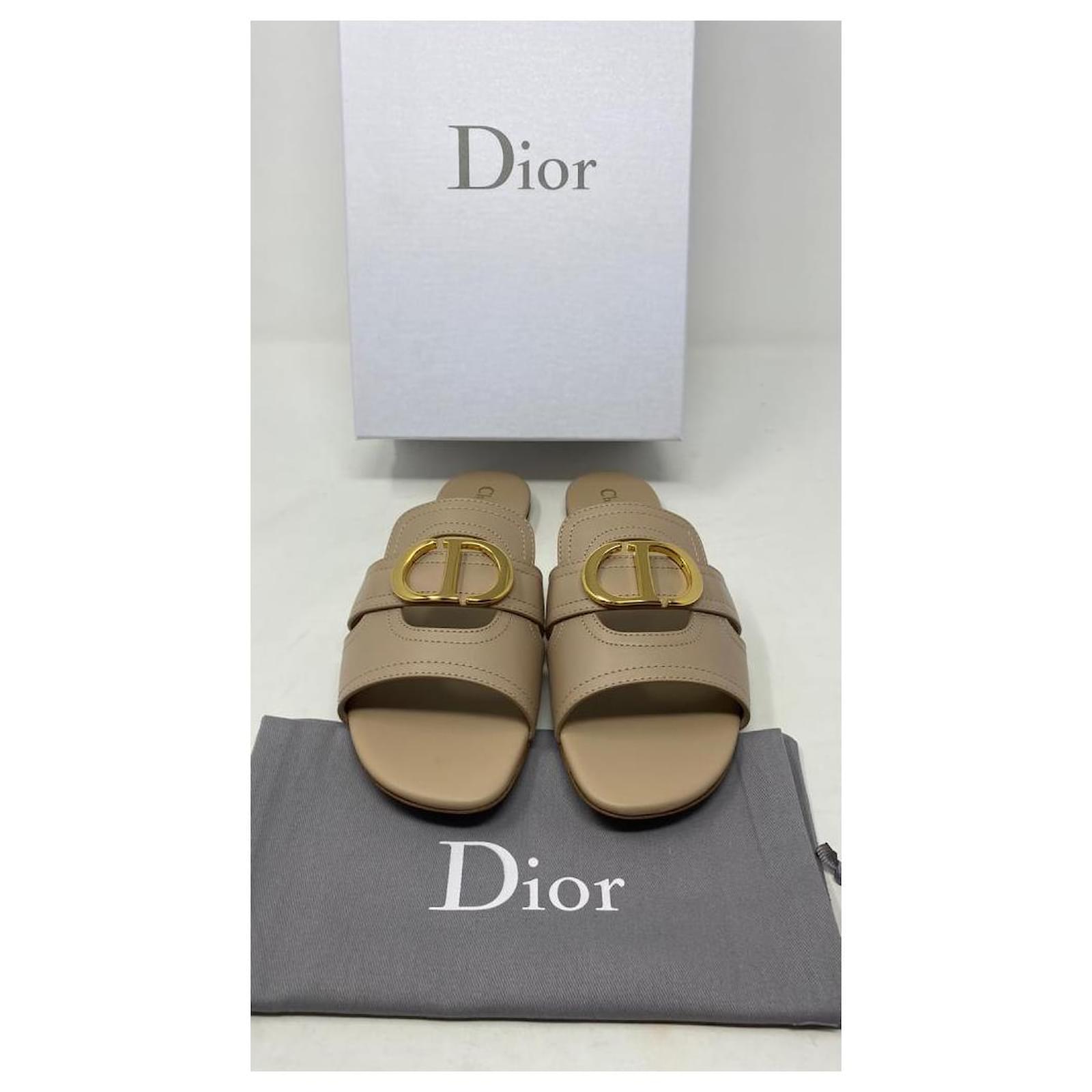 Dior - Authenticated 30 Montaigne Sandal - Leather White Plain for Women, Very Good Condition