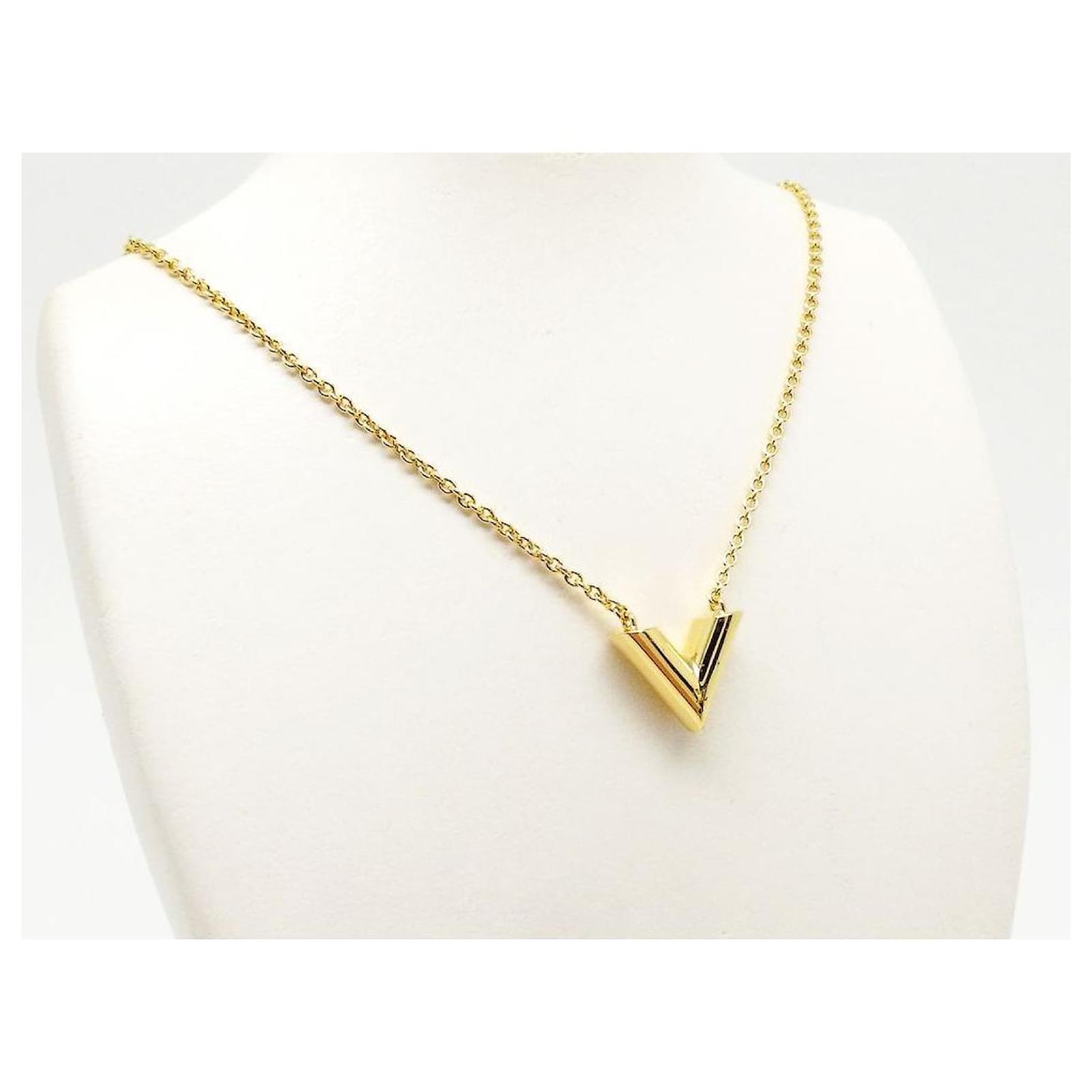 LOUIS VUITTON Necklace M61083 Essential V Gold Plated gold Women Used –