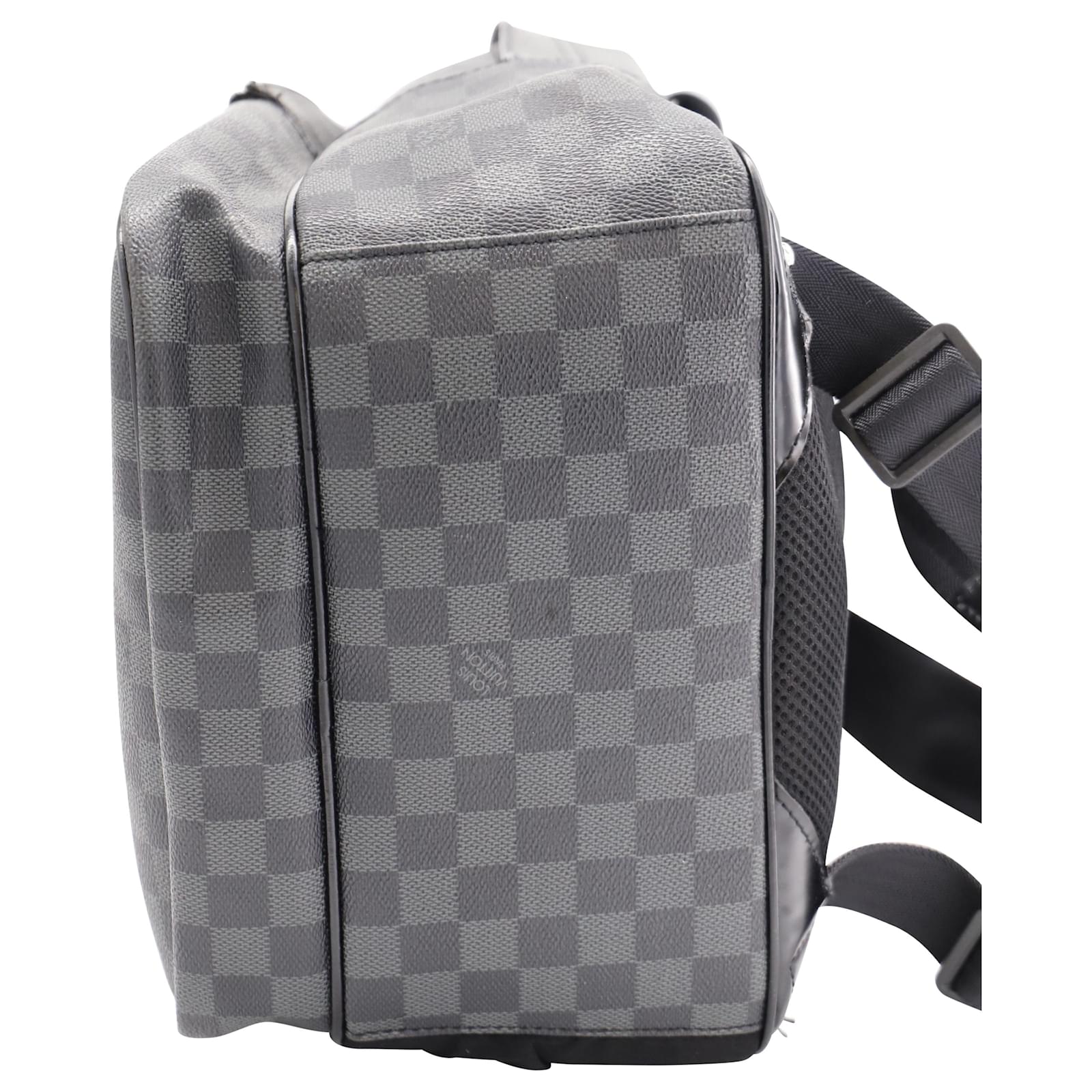 Louis Vuitton Michael Damier Backpack in Grey Coated Canvas Cloth  ref.498779 - Joli Closet