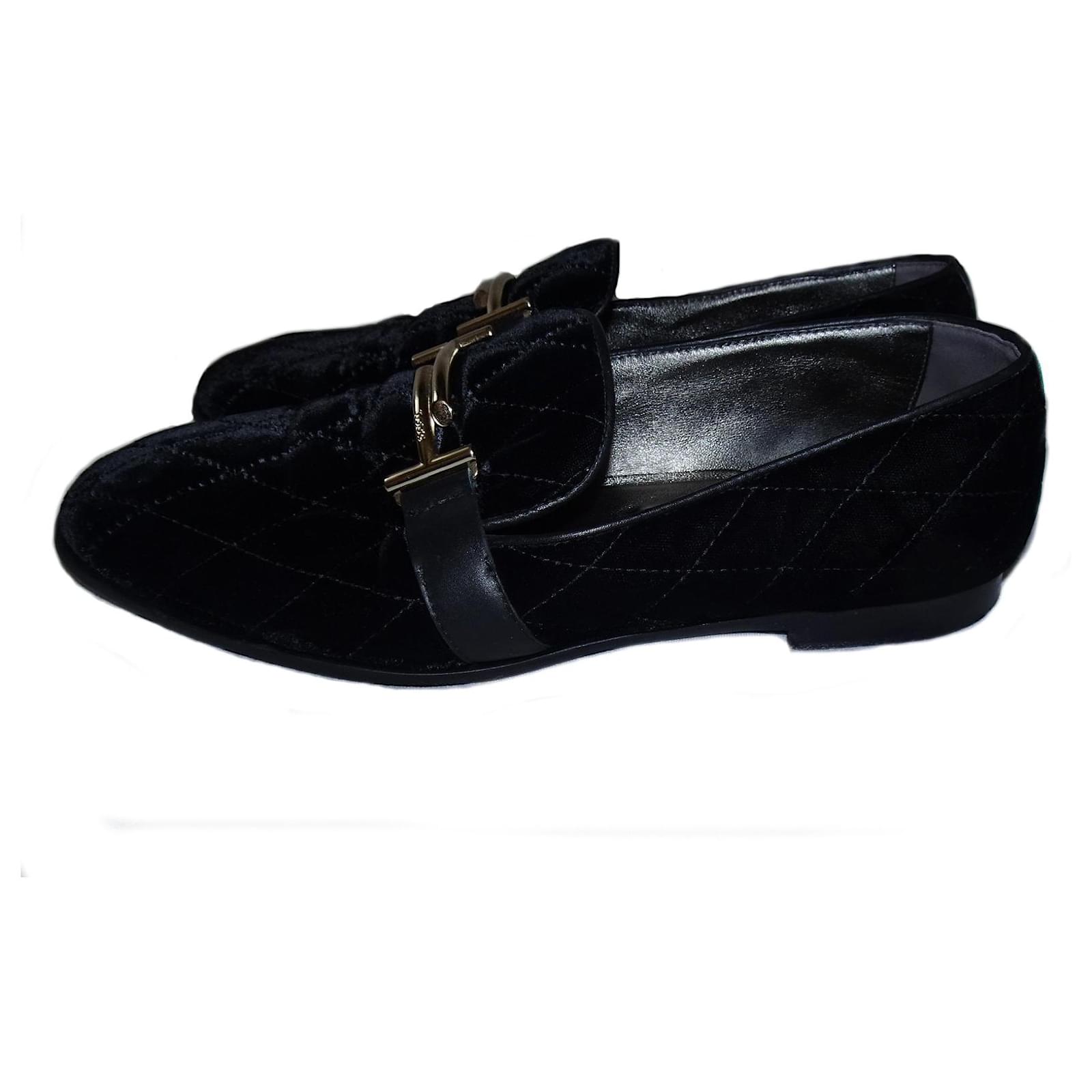 Tod's TOD´S lined T VELVET QUILTED LOAFERS Black ref.499737 - Joli Closet