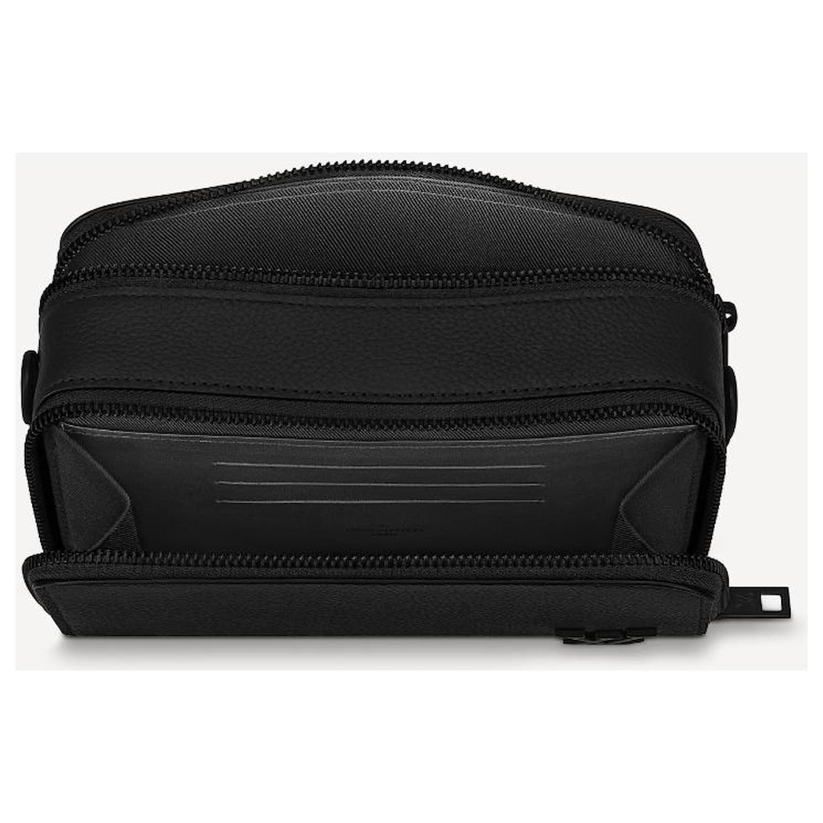 Louis Vuitton LV Alpha wearable wallet Black Leather ref.500315