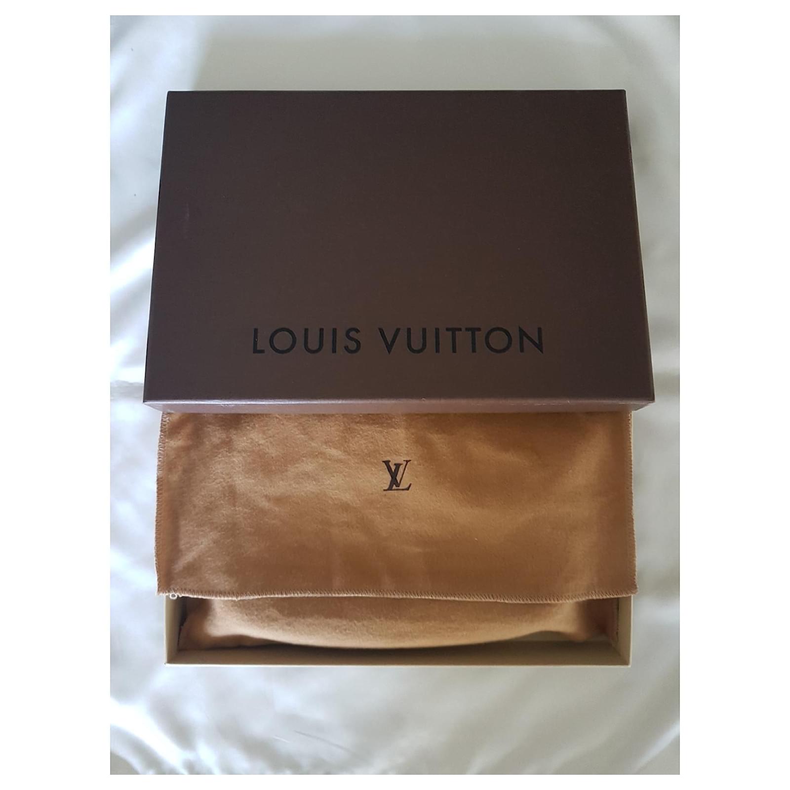 Louis Vuitton Pochette Murakami Multiple colors Leather ref.47259 - Joli  Closet