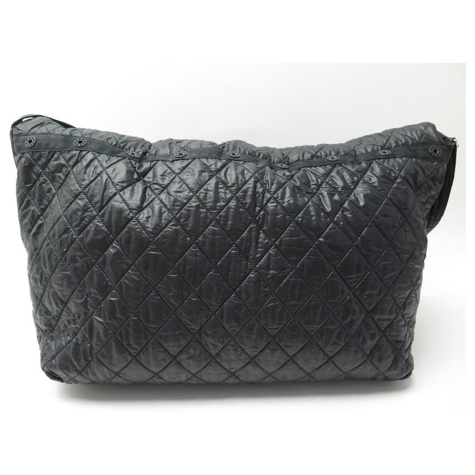 TRAVEL HANDBAGS CHANEL COCO COCOON XL QUILTED CANVAS BANDOULIERE BAG