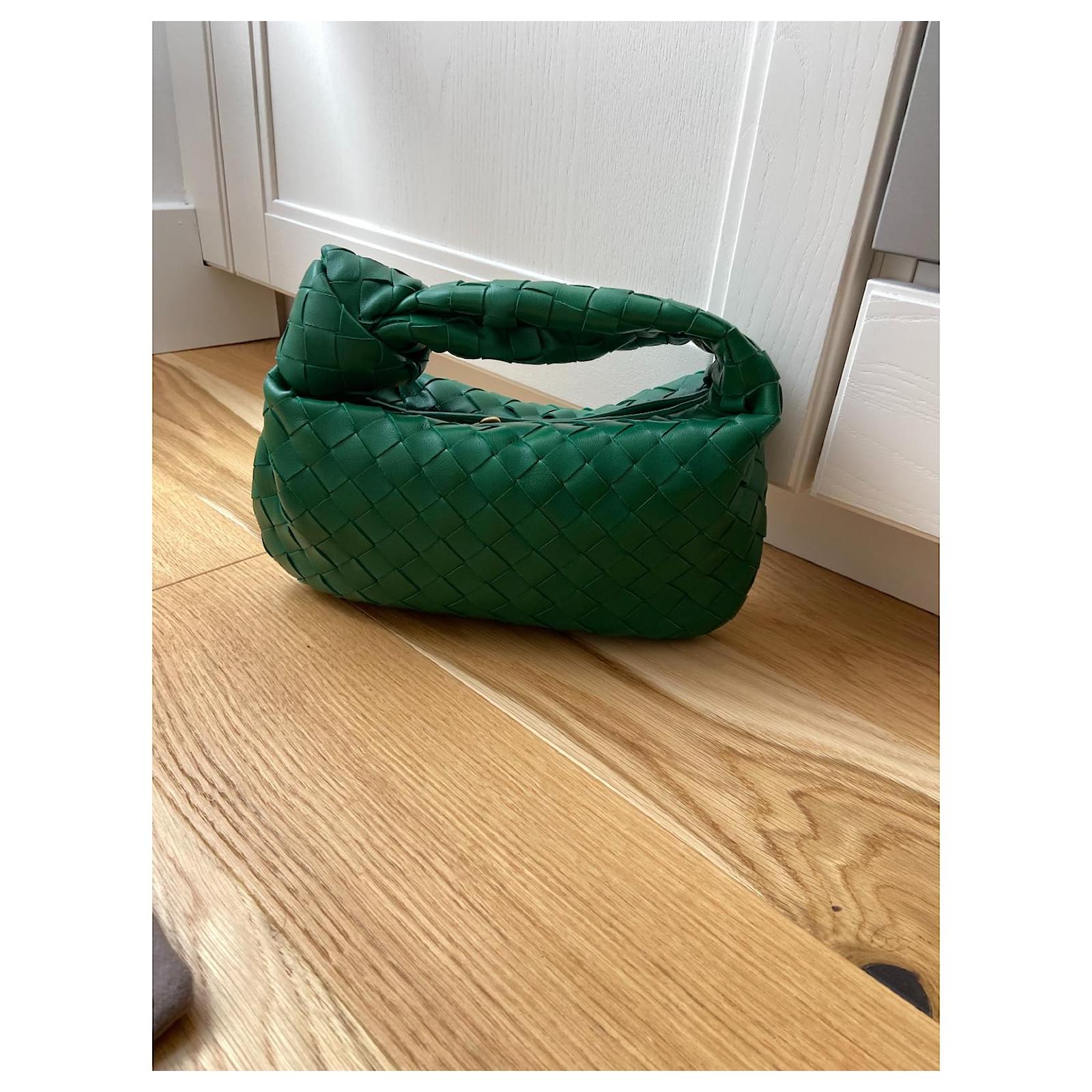 Jodie leather handbag Bottega Veneta Green in Leather - 29827126