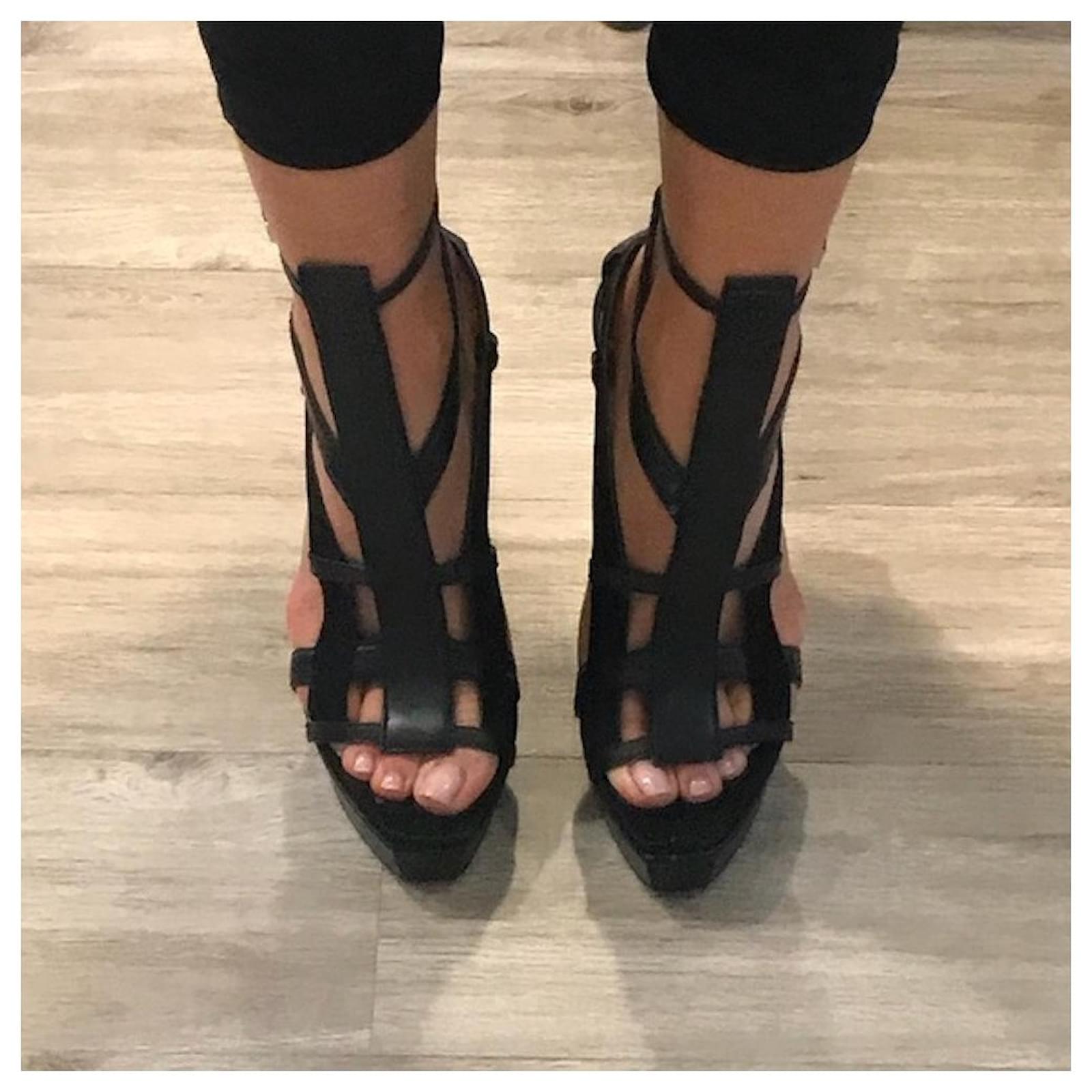 Caged Pumps and Extra Chunky Heels Are Extra Hot with Celebs This Week -  PurseBlog