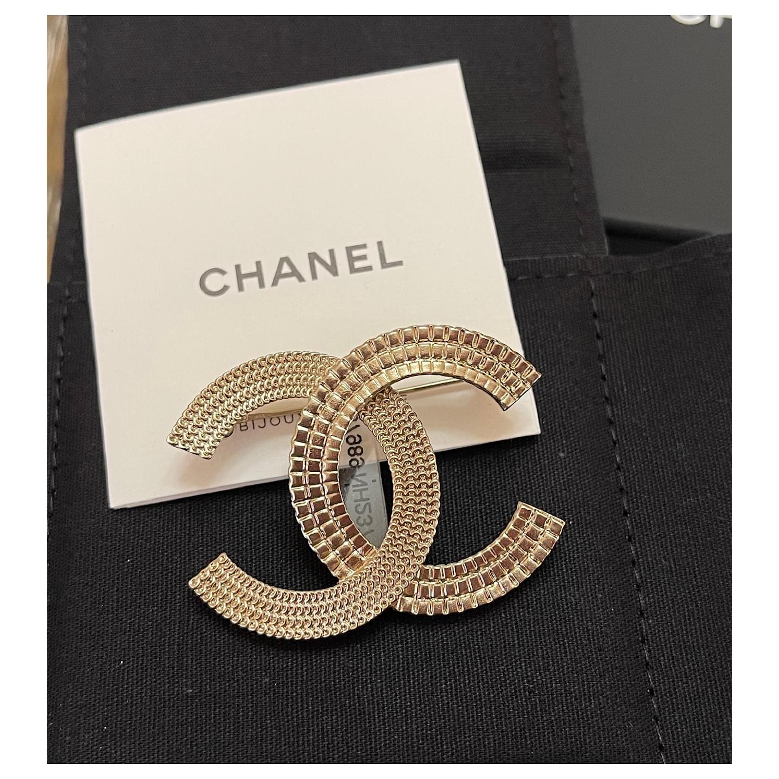 Vintage CHANEL golden turn lock CC pin brooch with crystals. Very classic  and popular jewelry. Coco mark brooch. 0411251