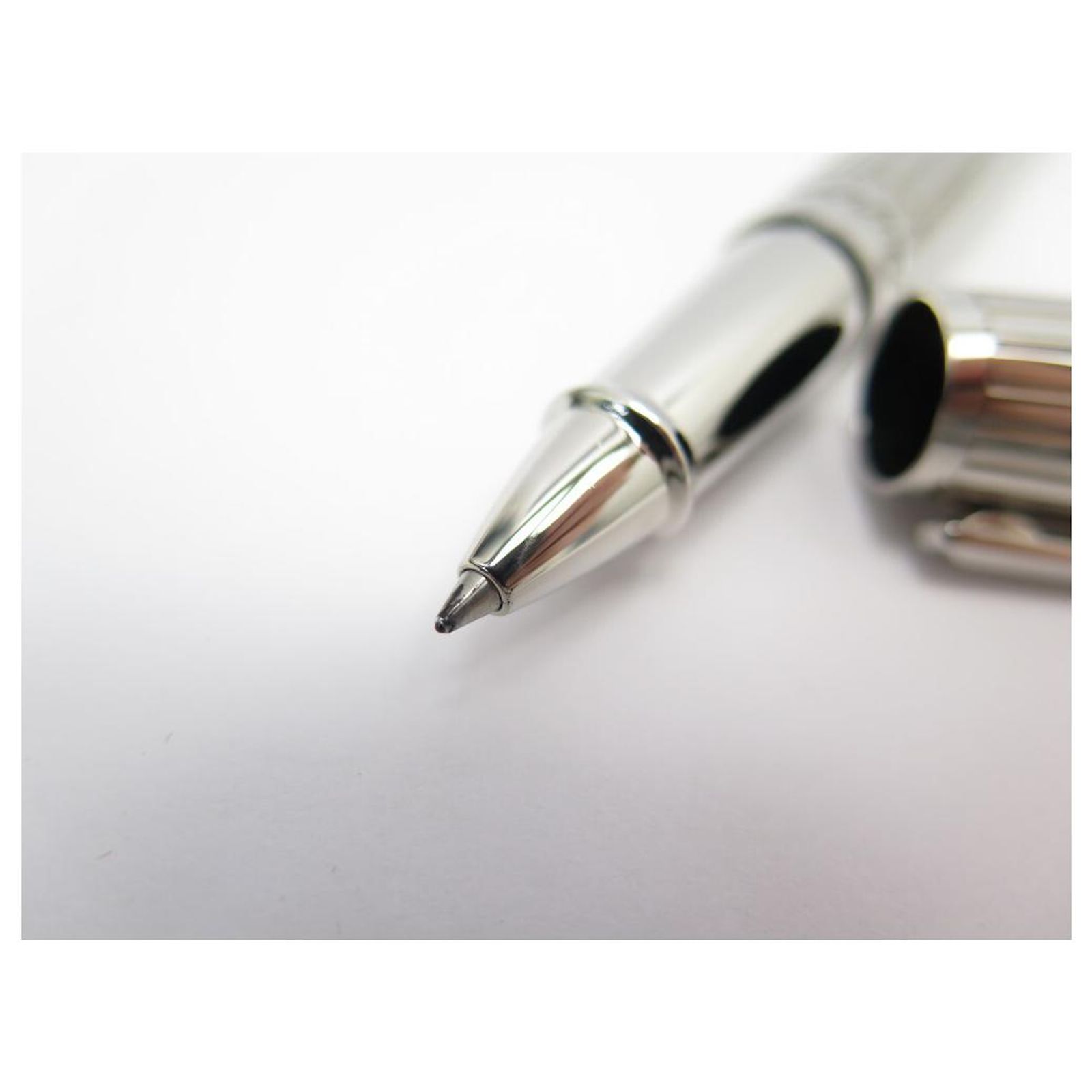 Stylo Plume Dupont Paris Argenté Modèle P587 - Occasion, Stylo Bille Et Roller - Pièce Collector