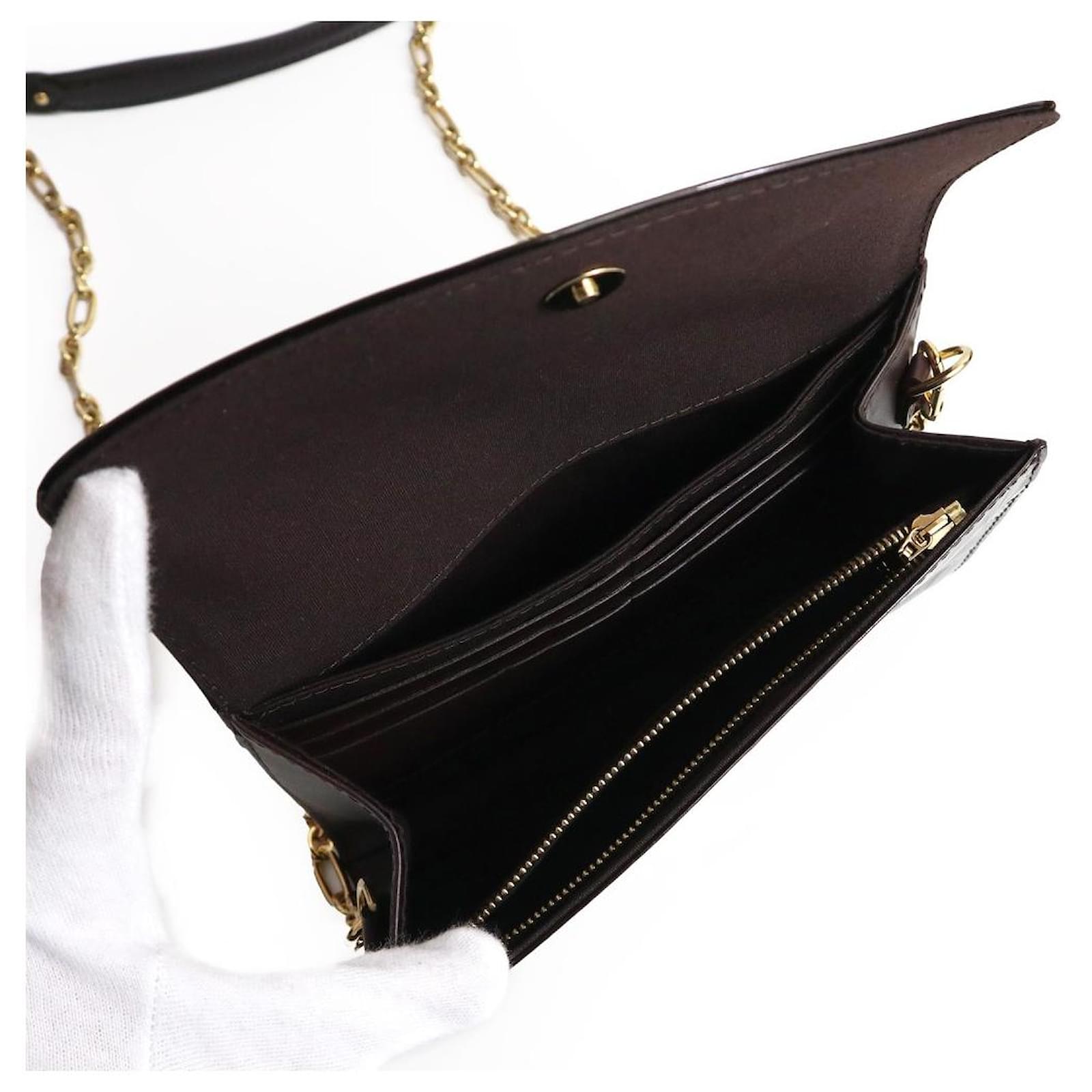 Used] LOUIS VUITTON Verni Bell Ale Enamel Patent Shoulder Bag Diagonal  Shoulder Chain Bag Amarant Brown Cloth ref.507605 - Joli Closet