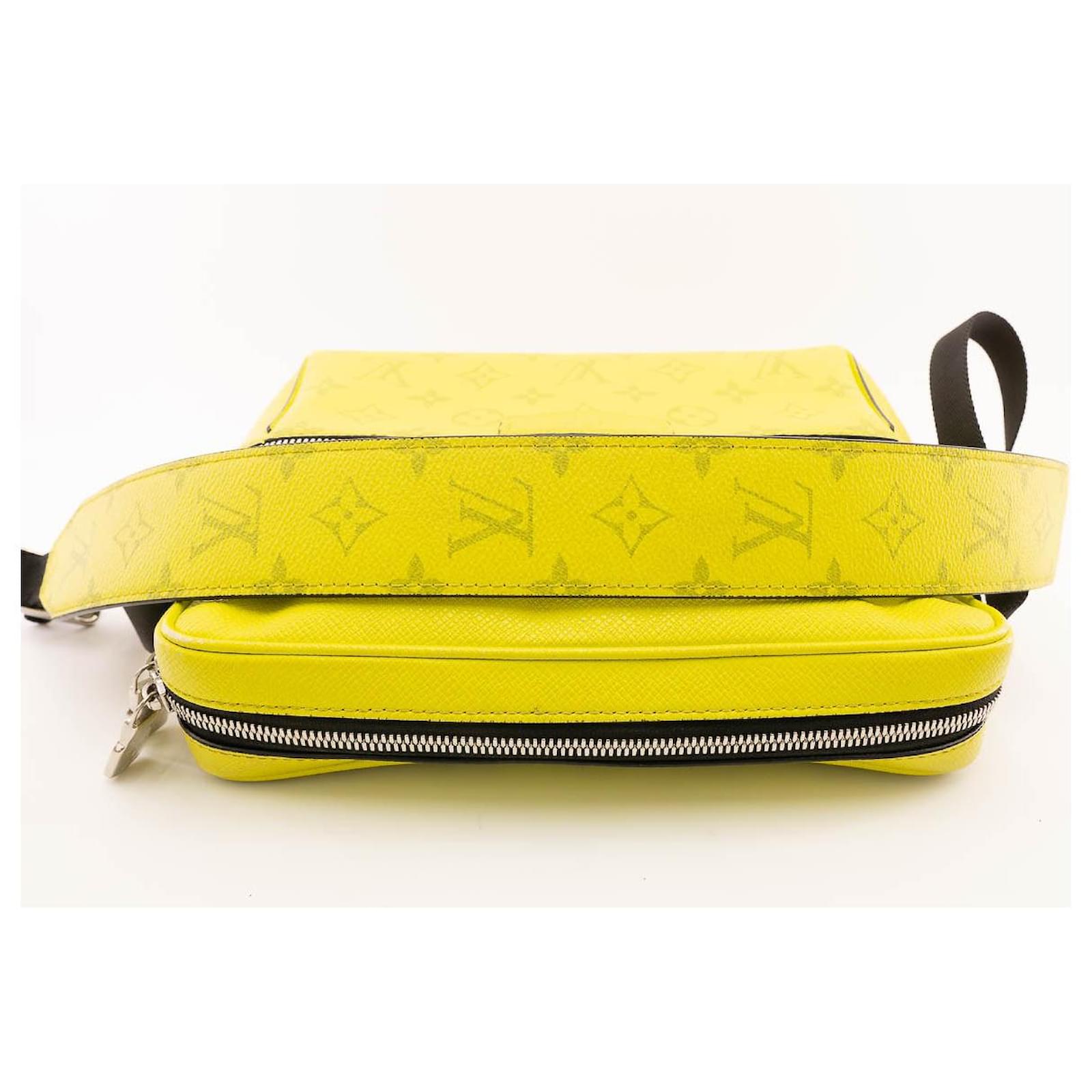 Louis Vuitton LV Capucines new Yellow ref.657687 - Joli Closet