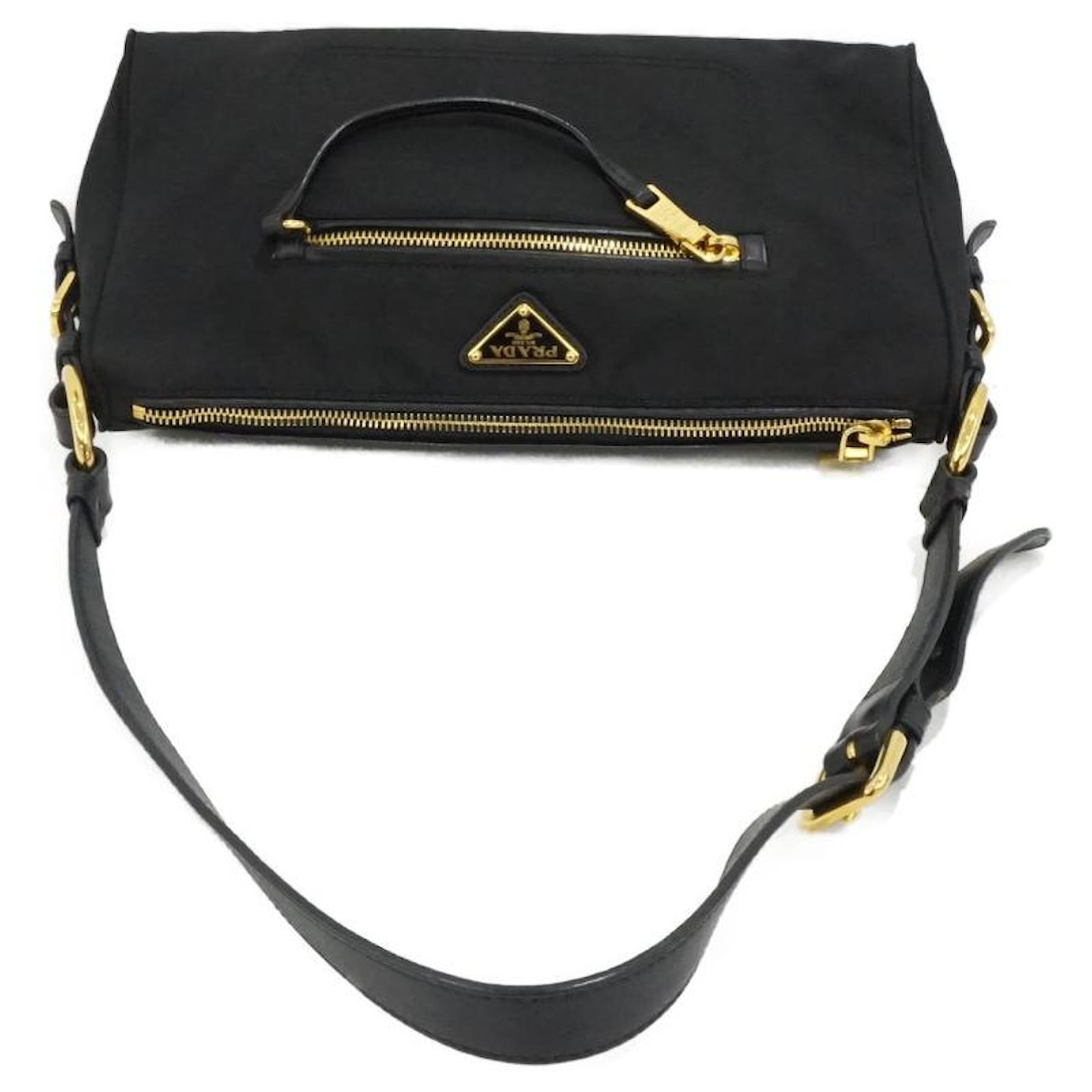 PRADA Messenger bag GM. Golden logo on the very good condition side Black  Nylon ref.628482 - Joli Closet