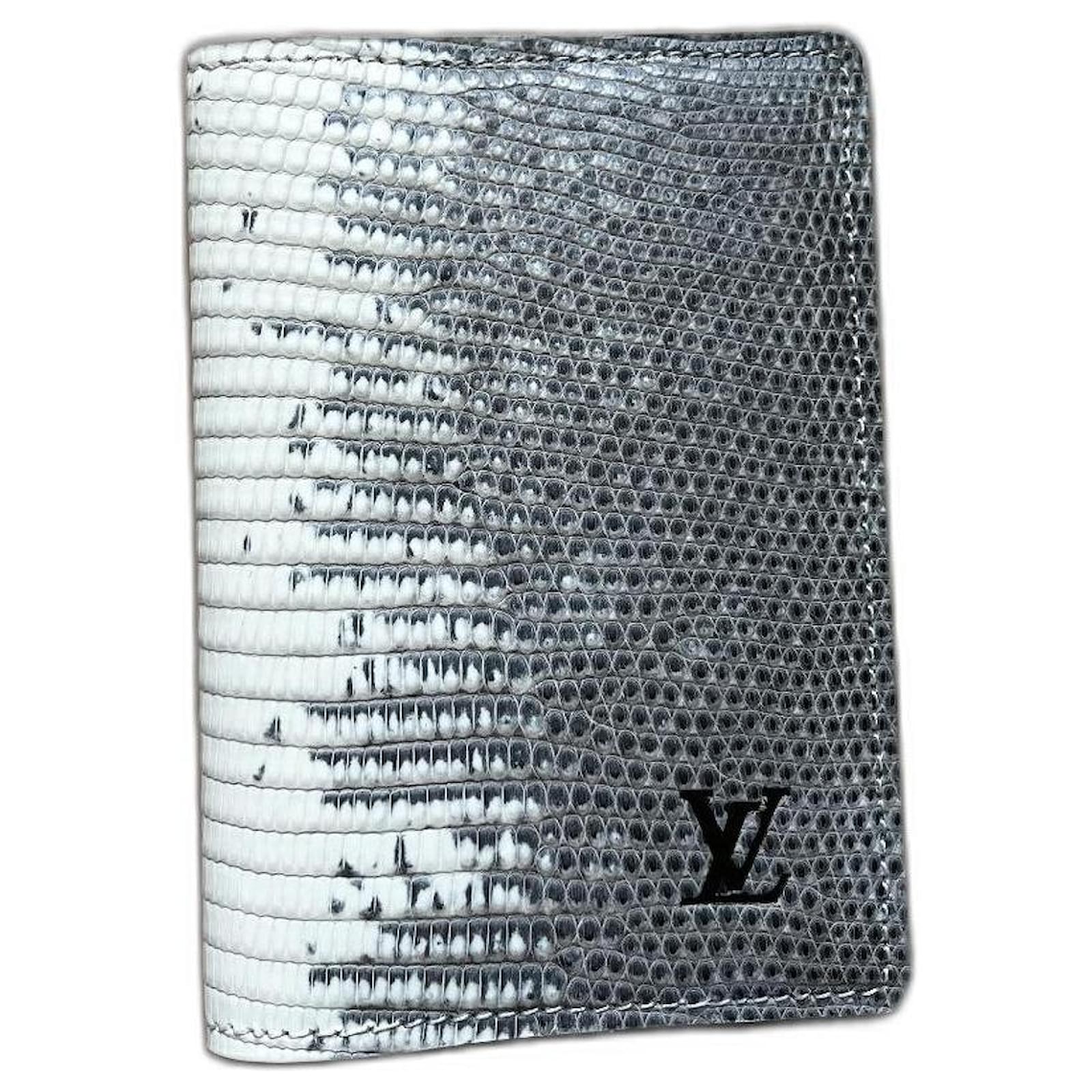 Louis Vuitton Pocket organizer White Grey Exotic leather ref.508741 - Joli  Closet