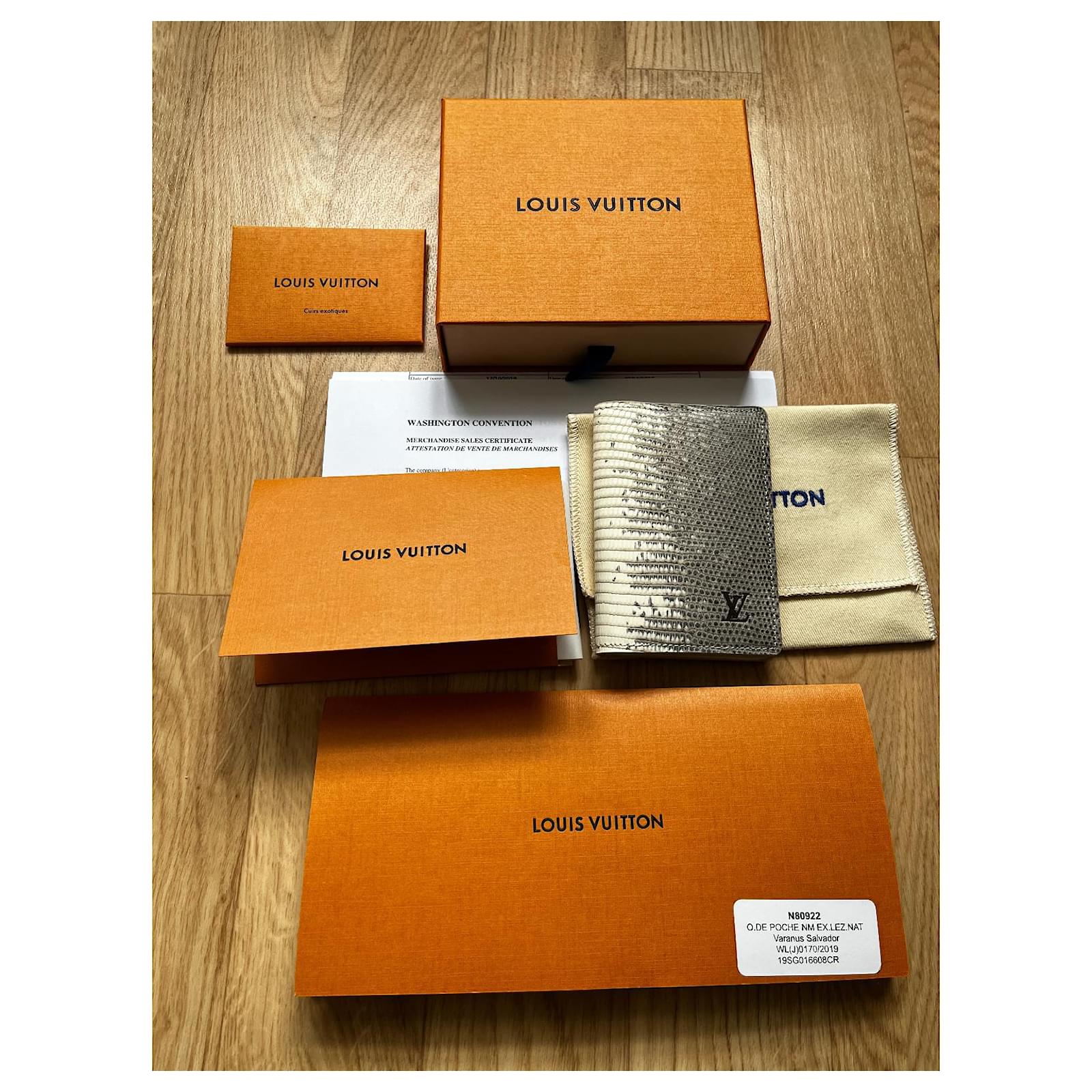 Louis Vuitton LV pocket organizer new Grey Leather ref.221317 - Joli Closet