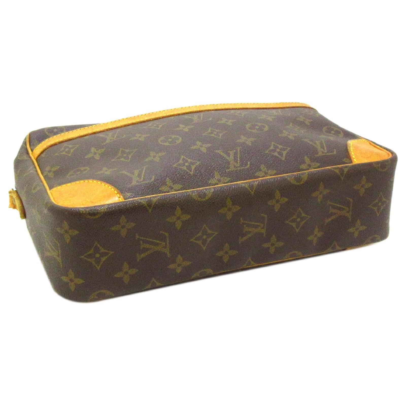 Louis Vuitton Brown Monogram Trocadero 30 Leather Cloth ref.472200