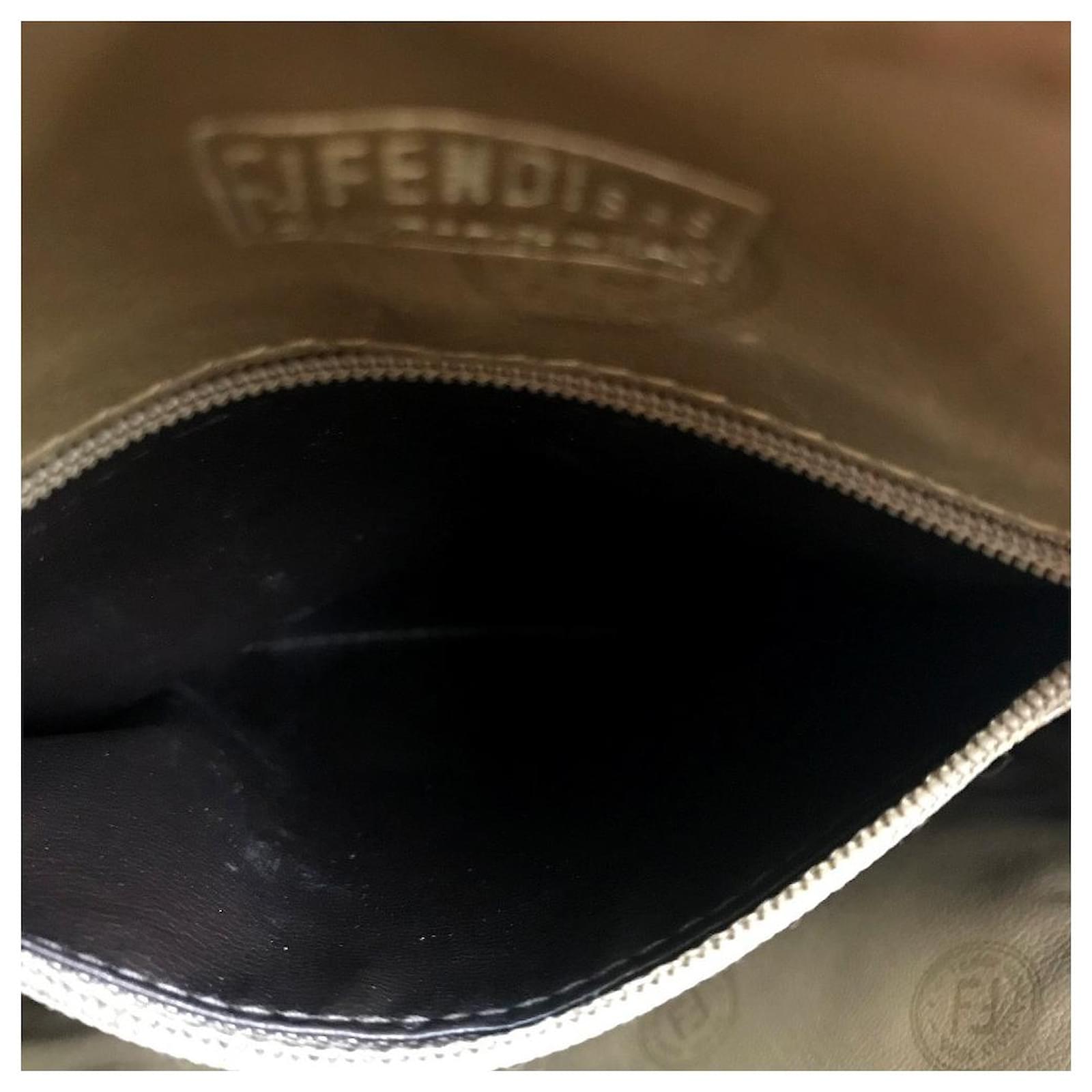 Used] FENDI FENDI Vintage Zucca FF Pattern Logo Stamp Pochette Shoulder Bag  Vinyl / Leather Ladies Beige Beige x Brown ref.509523 - Joli Closet