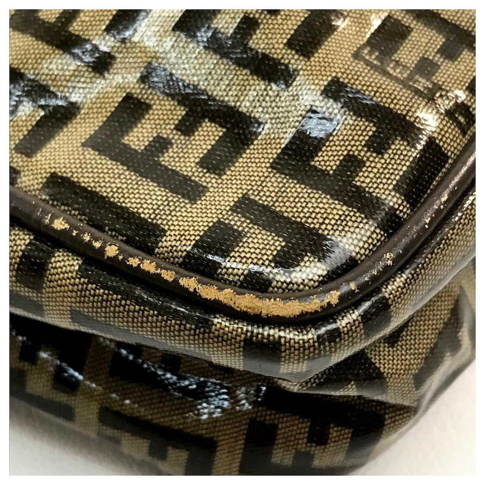 Used] FENDI FENDI Vintage Zucca FF Pattern Logo Stamp Pochette Shoulder Bag  Vinyl / Leather Ladies Beige Beige x Brown ref.509523 - Joli Closet