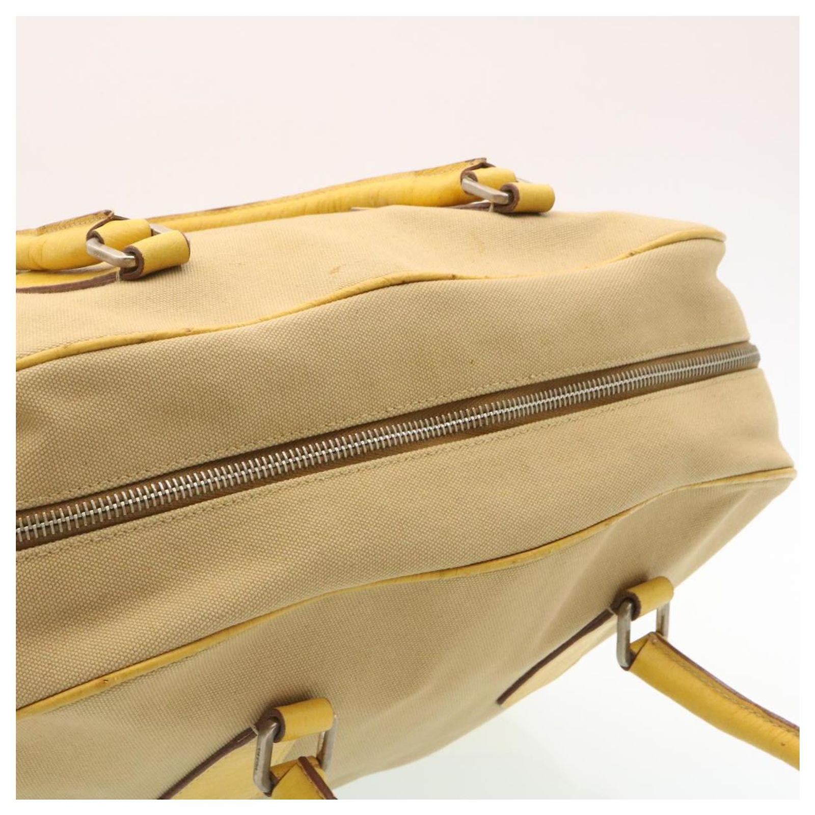 prada alma