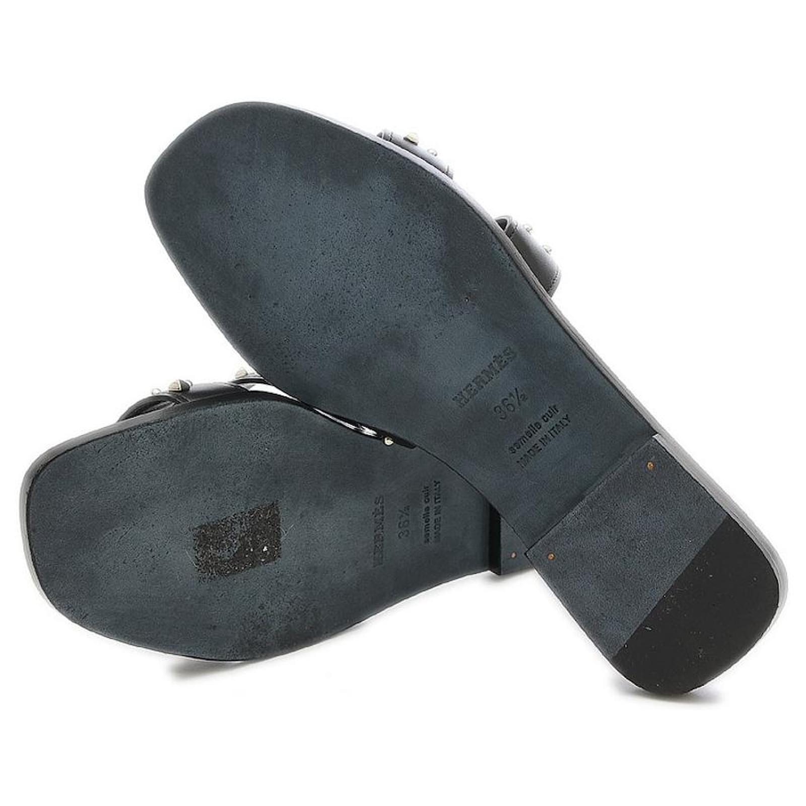 Hermès Hermes Oran Studs Flat Sandals Leather Black ref.512299 - Joli ...