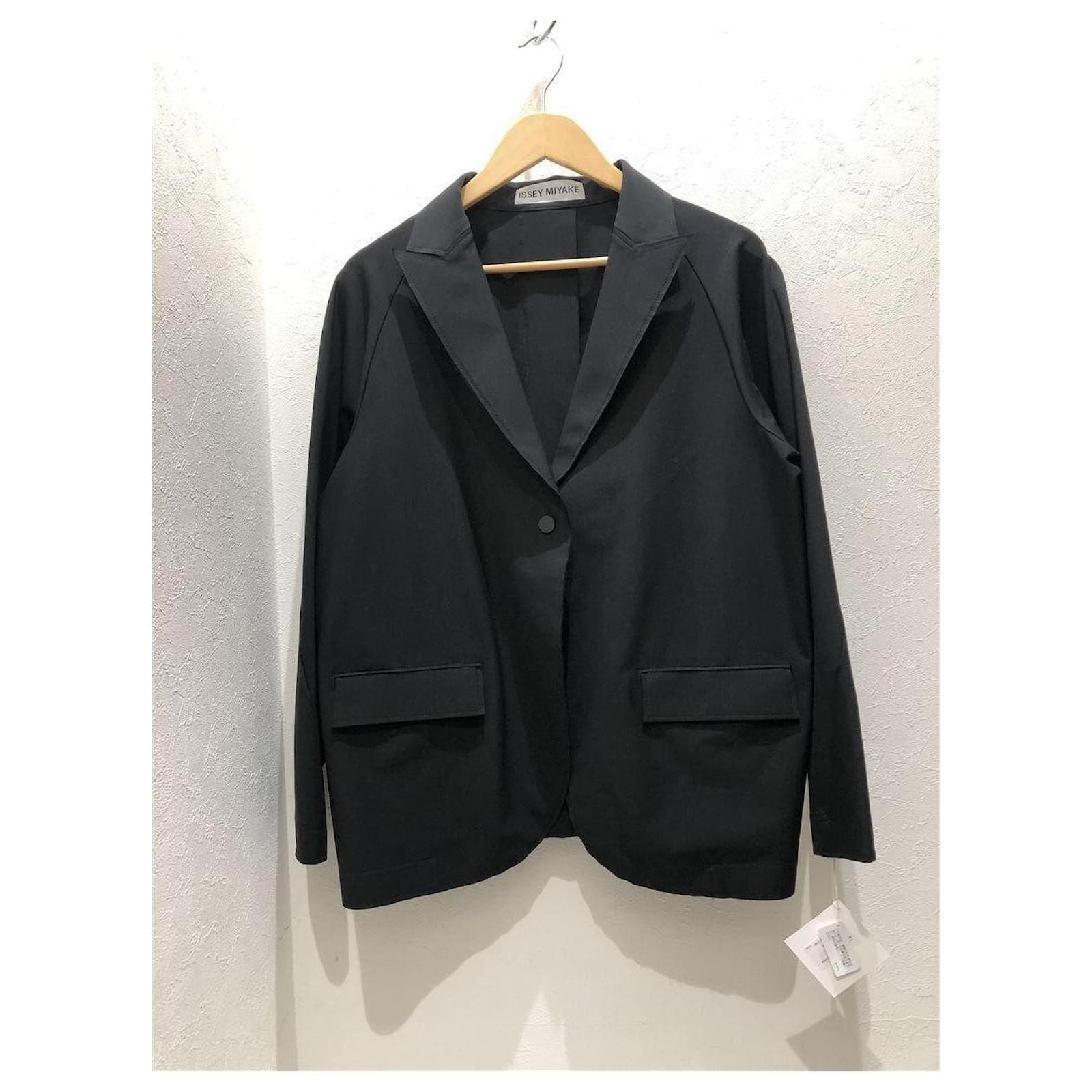 ISSEY MIYAKE Tailored jacket / 3 / cotton / BLK / plain / FLAT SMOOTH Black  ref.514537 - Joli Closet