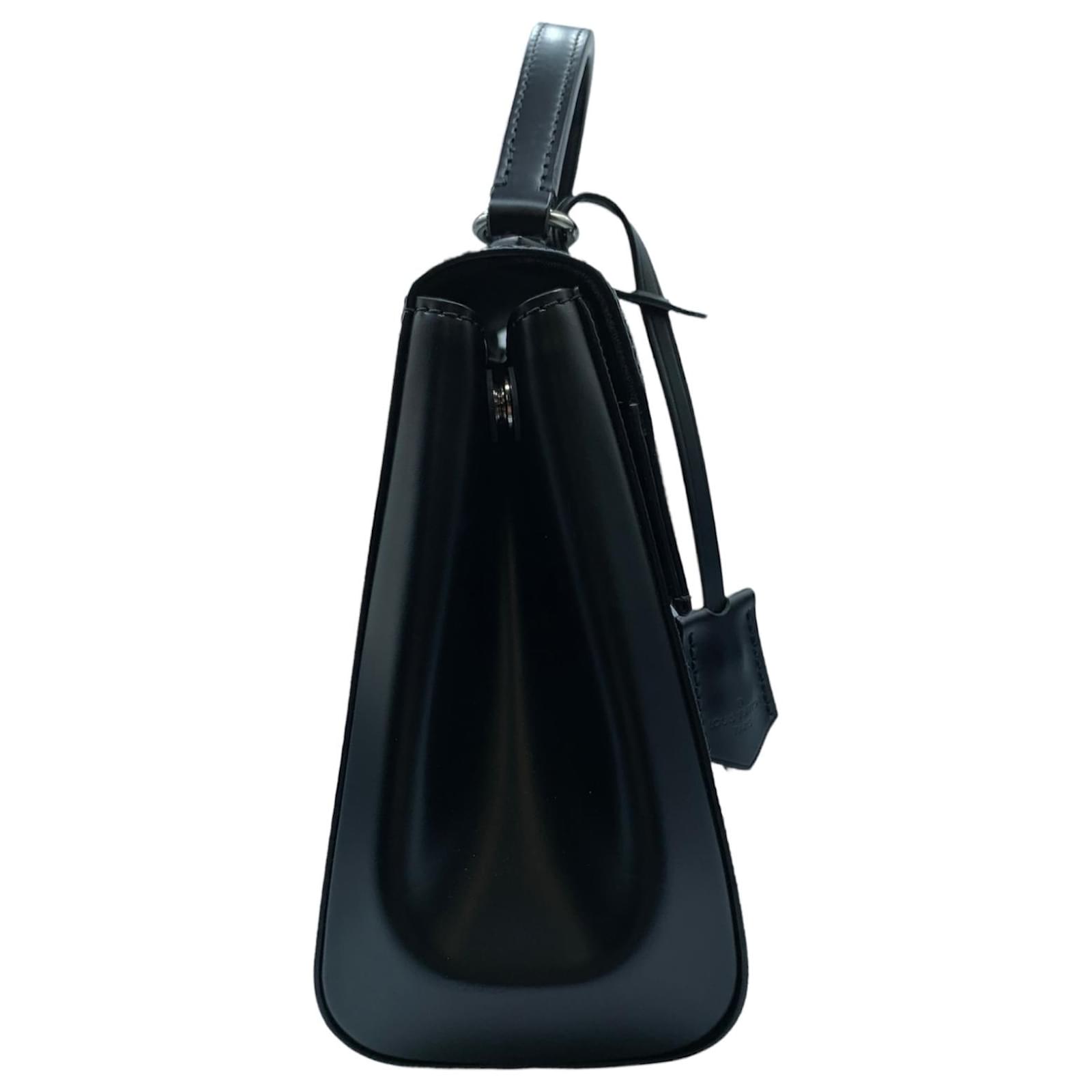 Cluny Louis Vuitton Handbags Black Leather ref.516655 - Joli Closet