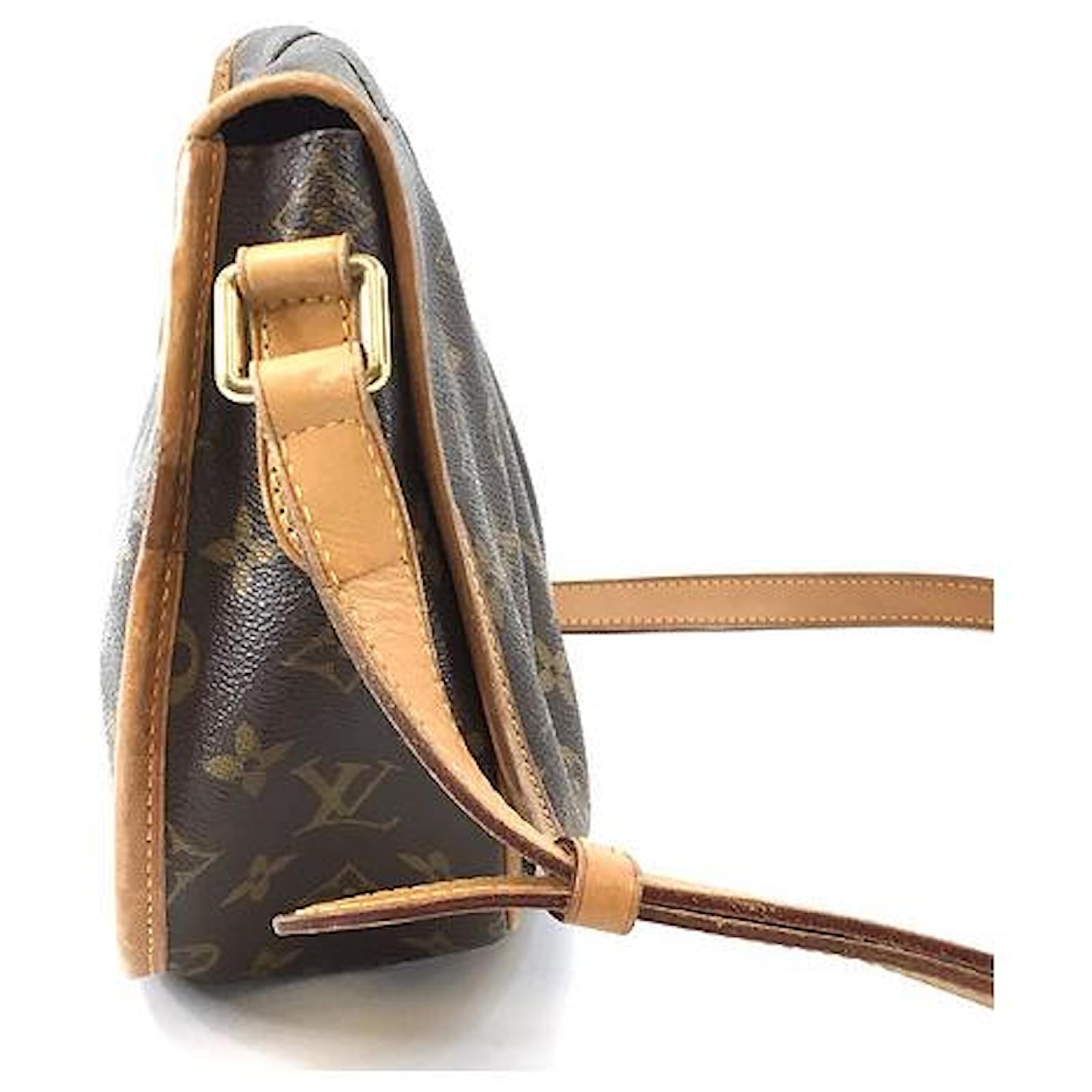 Louis Vuitton Menilmontant PM Monogram Canvas Brown Leather ref.478717 -  Joli Closet