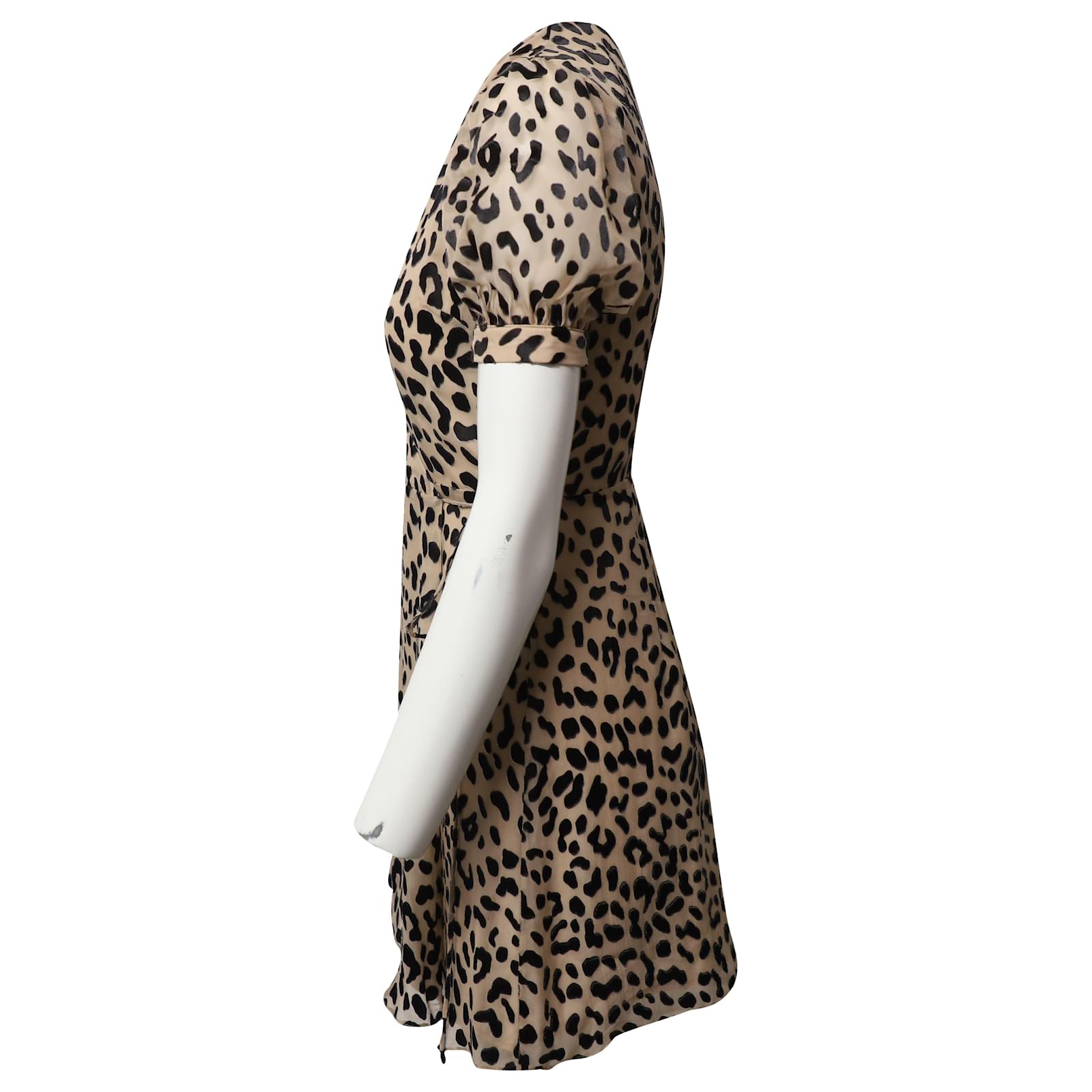 Alice and olivia outlet rosette leopard dress