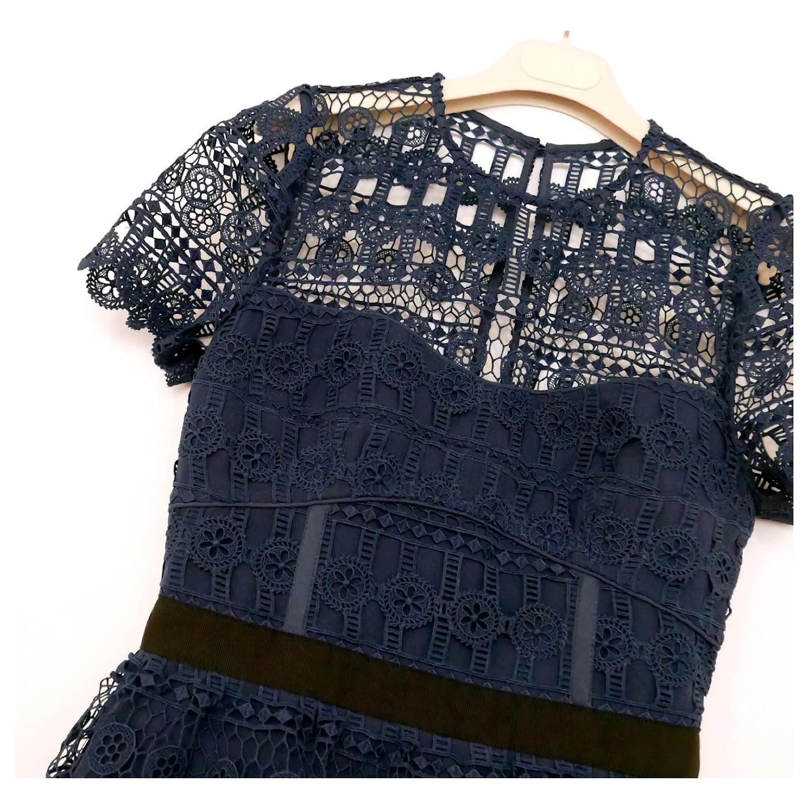 Self Portrait Tiered Guipure Mini Dress Navy blue Lace ref.JC517576 (Sold) - Joli Closet Self Portrait Tiered Guipure Mini Dress Navy blue Lace ref.JC517576 (Sold) - Joli Closet