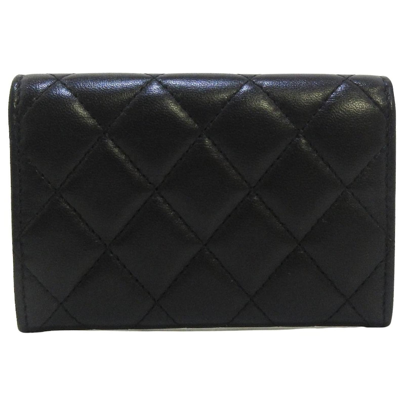 Chanel Matelassée Black Leather ref.518799 - Joli Closet