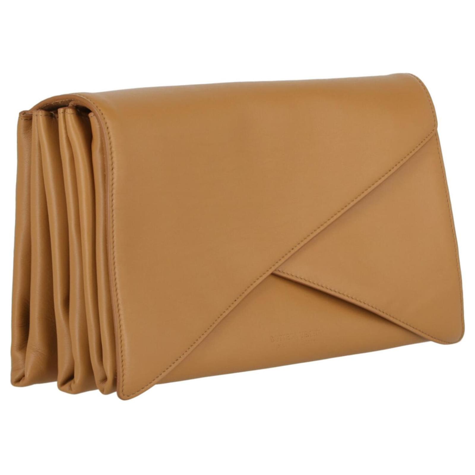 Bottega Veneta Leather Envelope Clutch Bag Multiple colors Pony-style  calfskin ref.519296 - Joli Closet