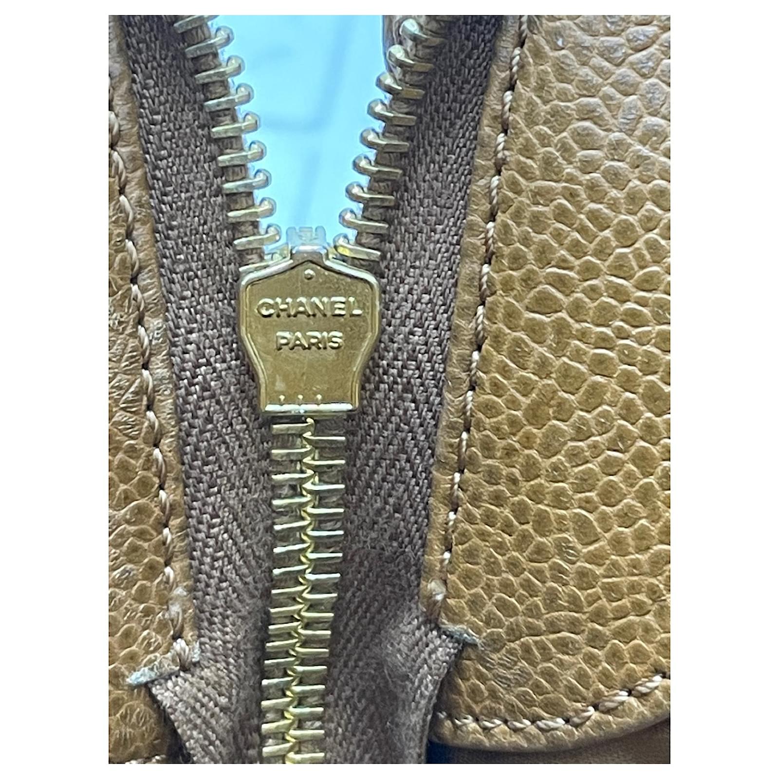 Chanel Vintage leather tote bag Brown ref.519794 - Joli Closet