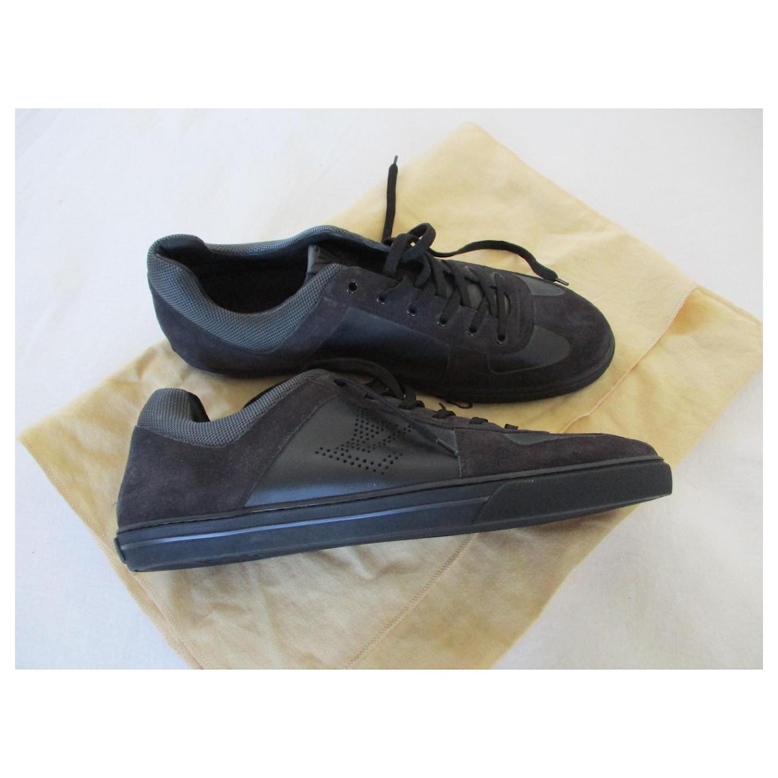 Louis Vuitton Bi-material sneakers, Pointure 11,5. Black Leather