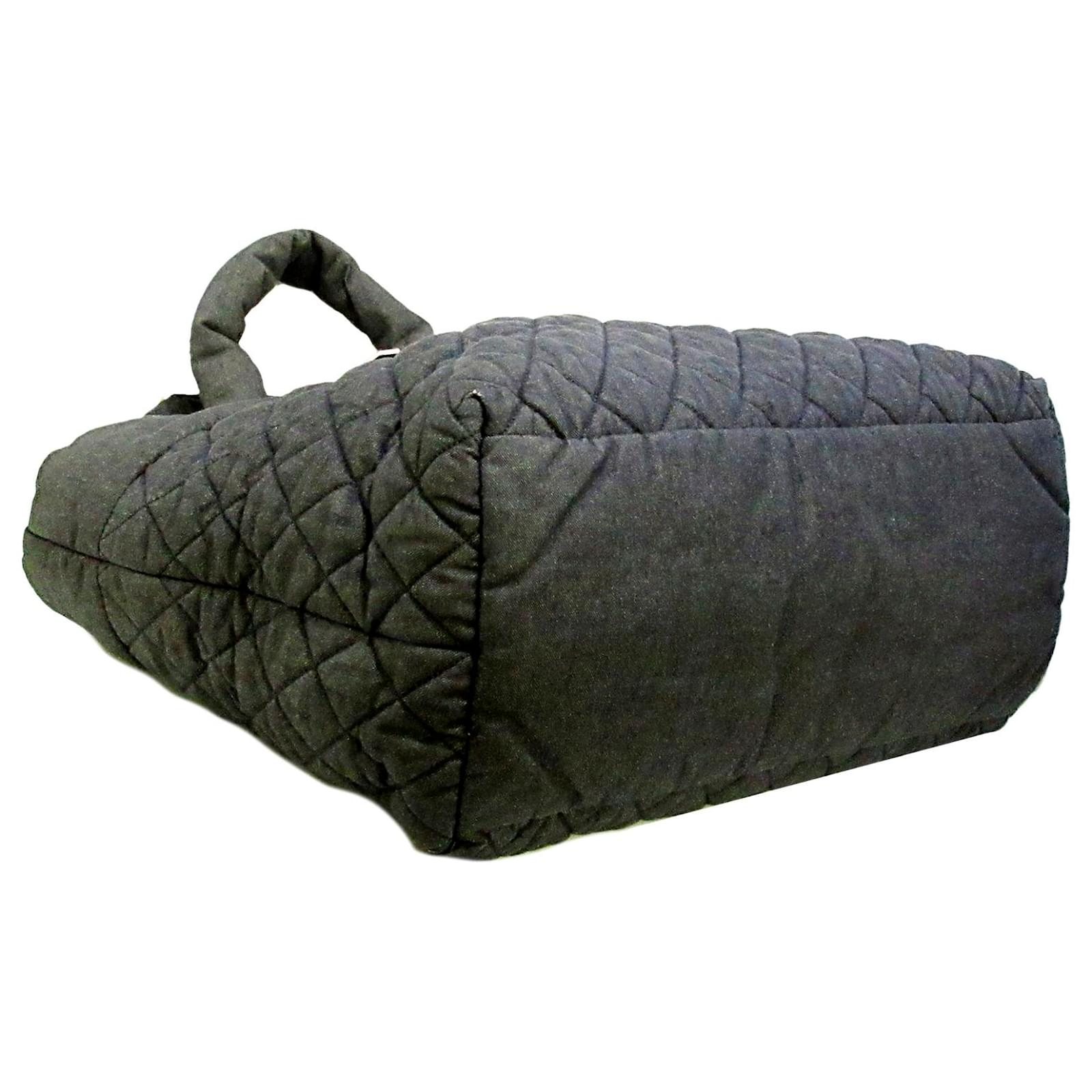 Chanel Gray Coco Cocoon Denim Tote Bag Grey Dark grey Leather Pony-style  calfskin Cloth ref.520550 - Joli Closet