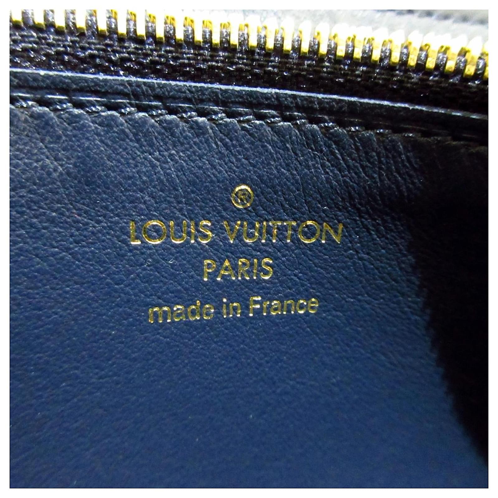 Louis Vuitton Portefeuille capucines Beige Cloth ref.520712 - Joli Closet