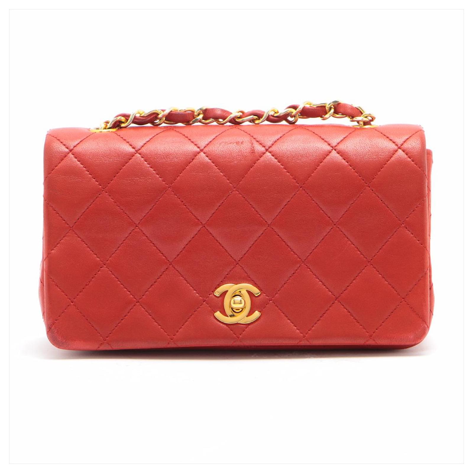 Chanel flap bag Red Leather ref.520729 - Joli Closet