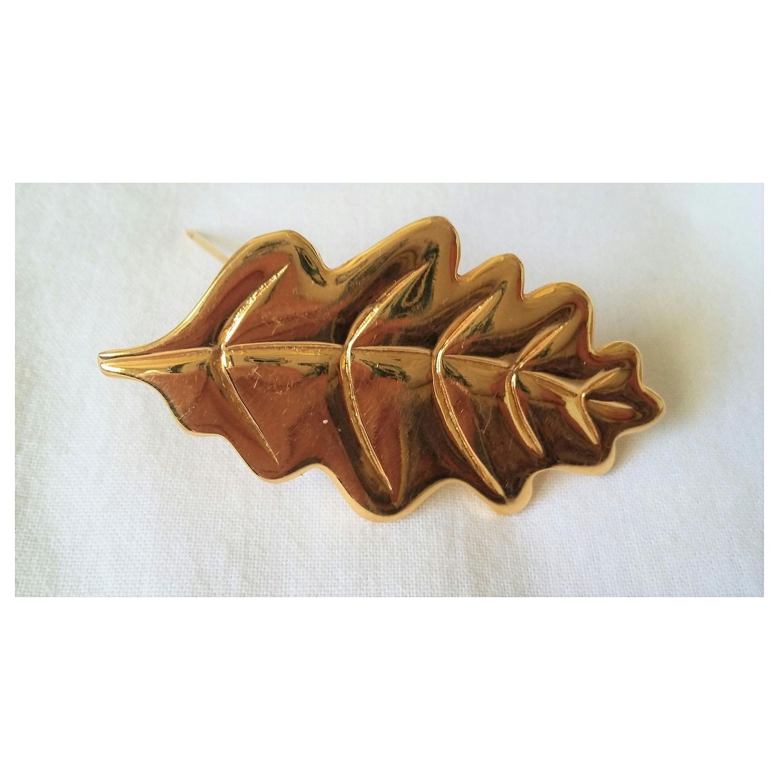 Broche Vintage Inès De La Fressange - Métal Doré, Forme Branche De Chêne, État Superbe