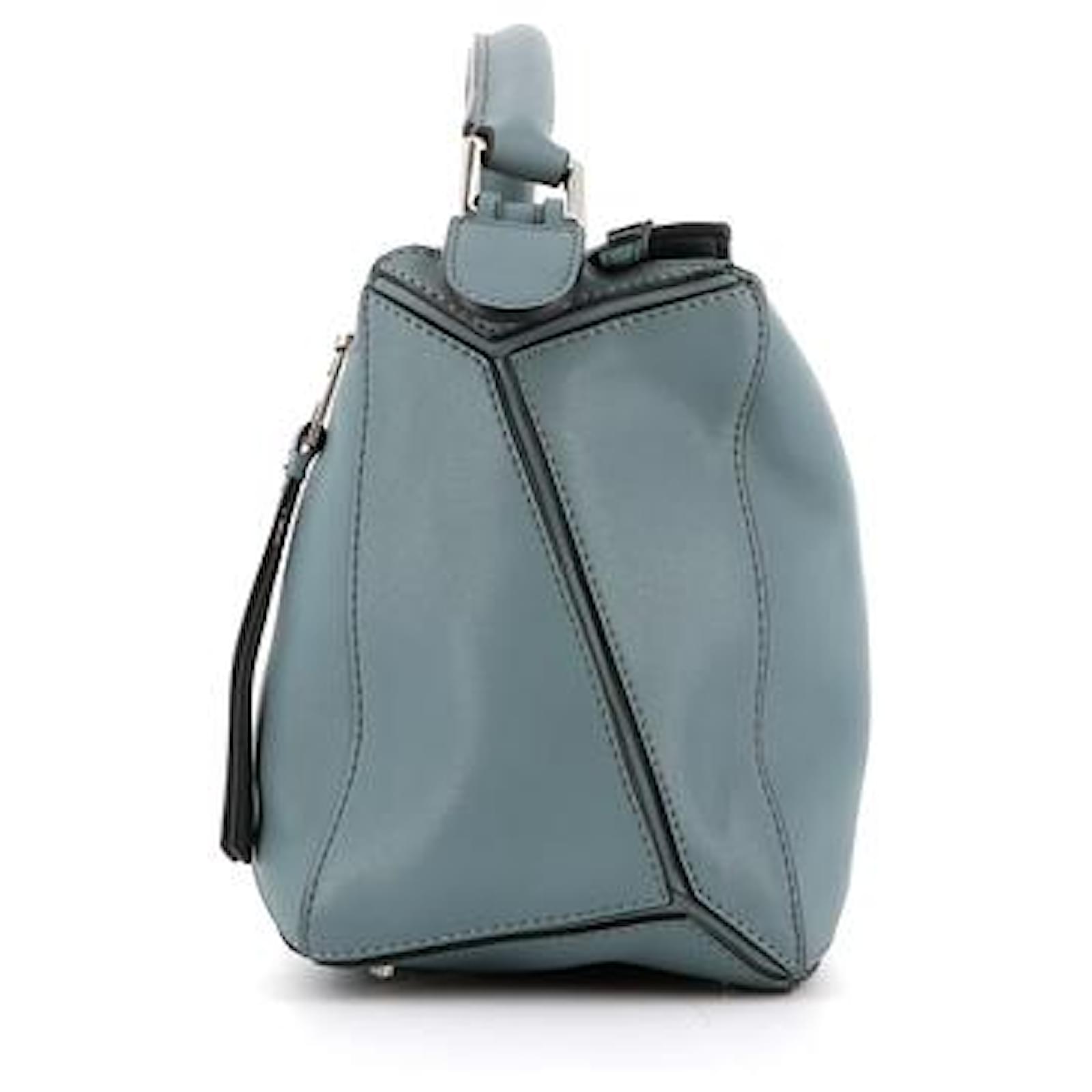 Loewe Puzzle Grey Leather ref.520943 Joli Closet