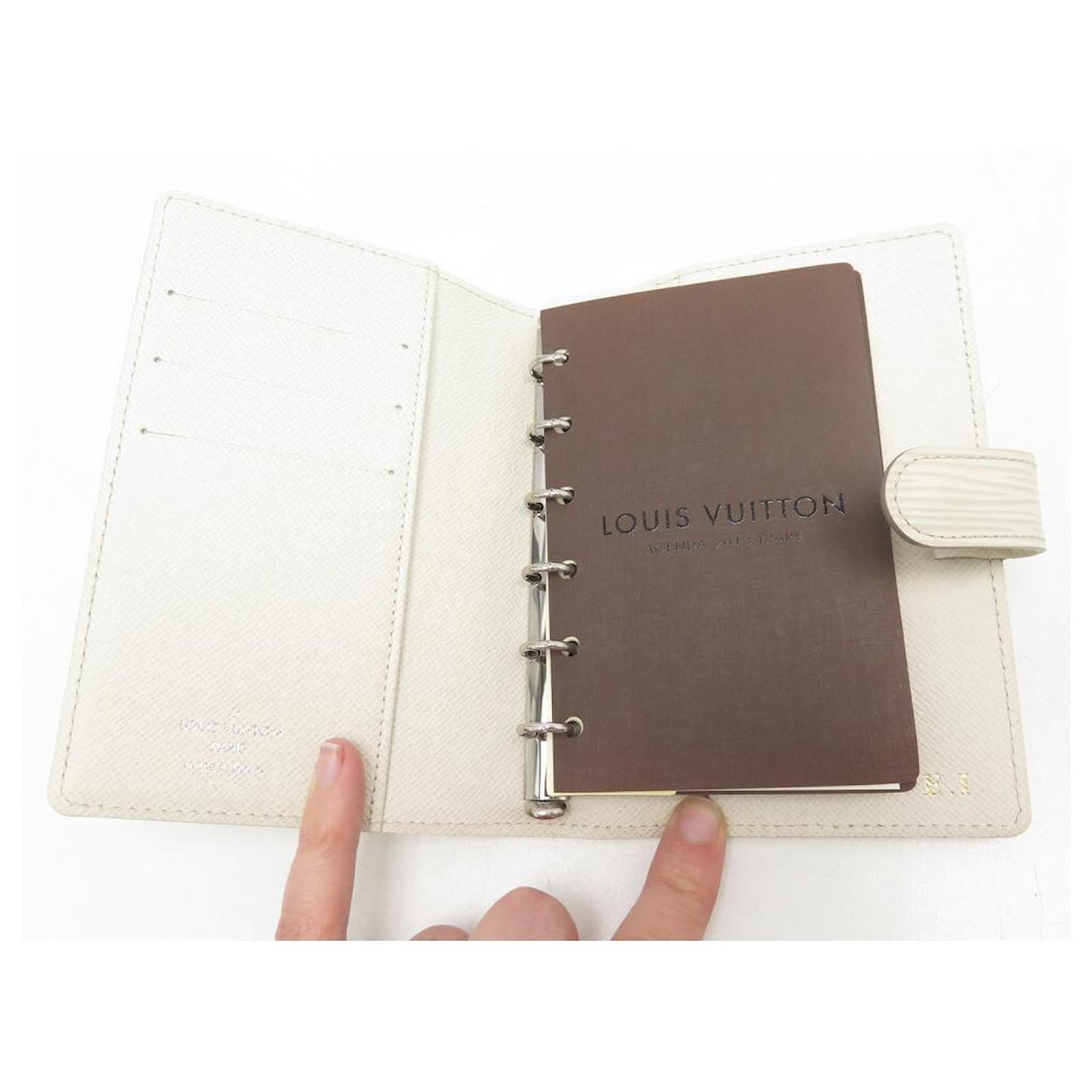 NEW LOUIS VUITTON PM AGENDA HOLDER COVER IN CREAM EPI LEATHER