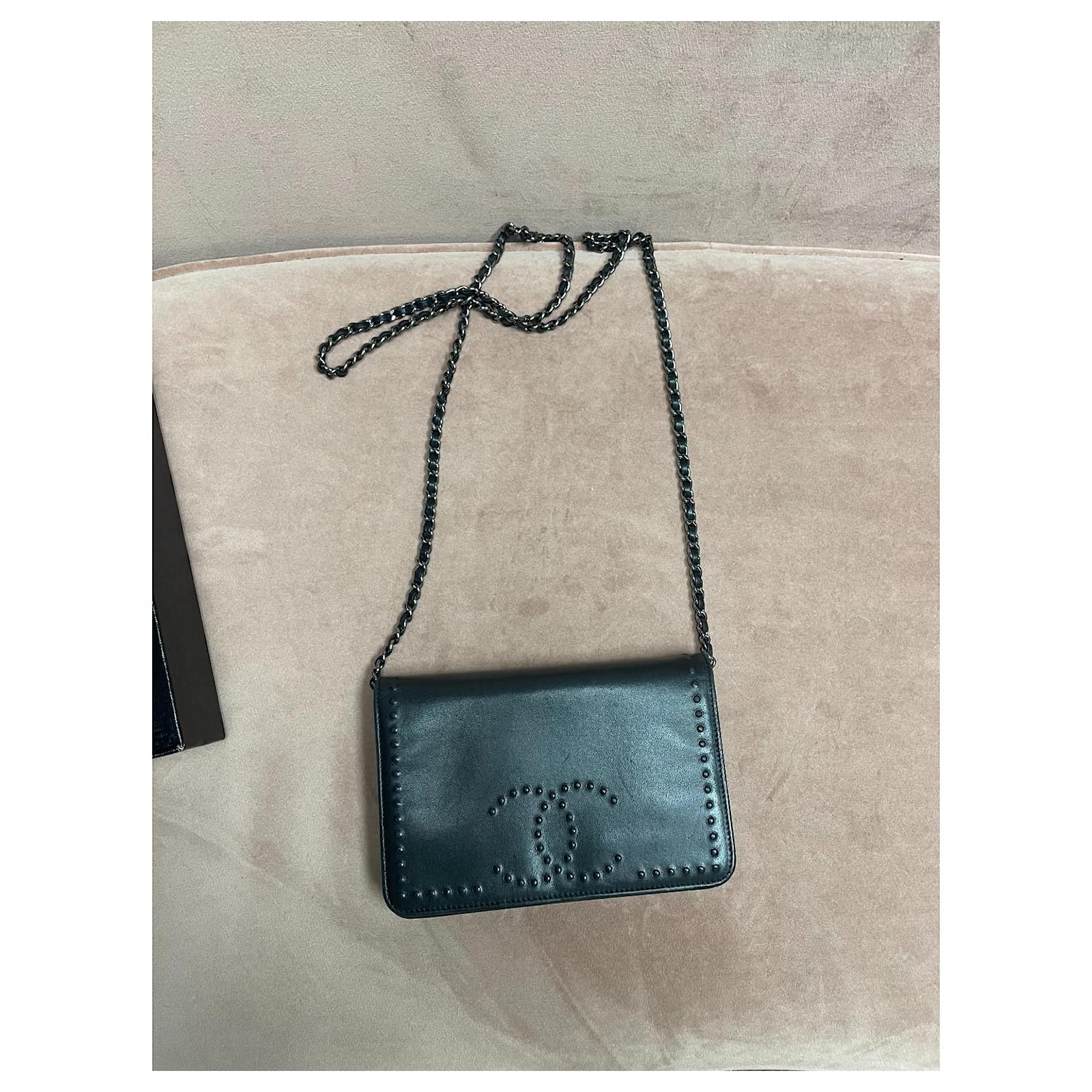 Chanel vintage Wallet on Chain shoulder bag Black Leather ref.521546