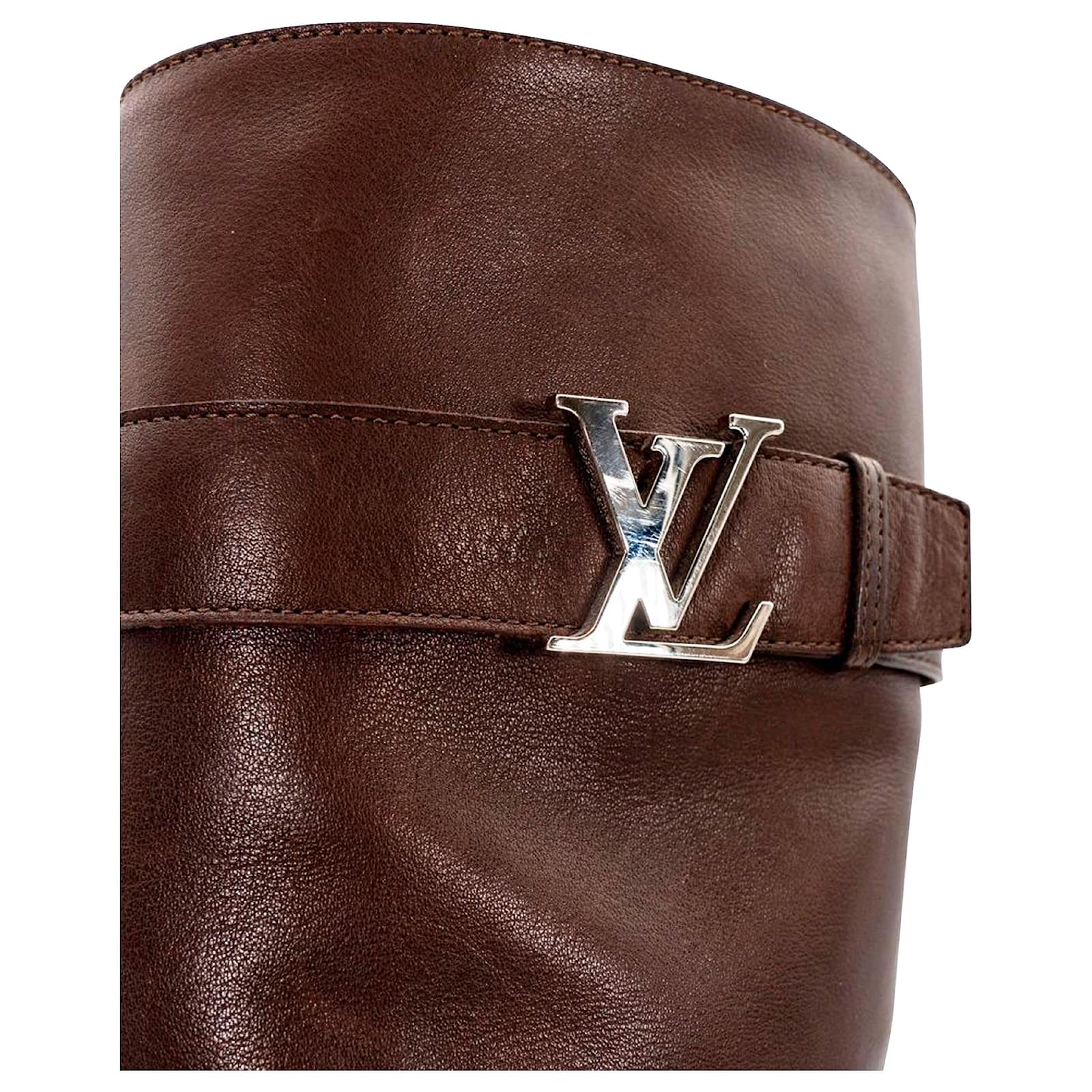 Louis Vuitton riding boots in brown leather with LV silver buckle ref