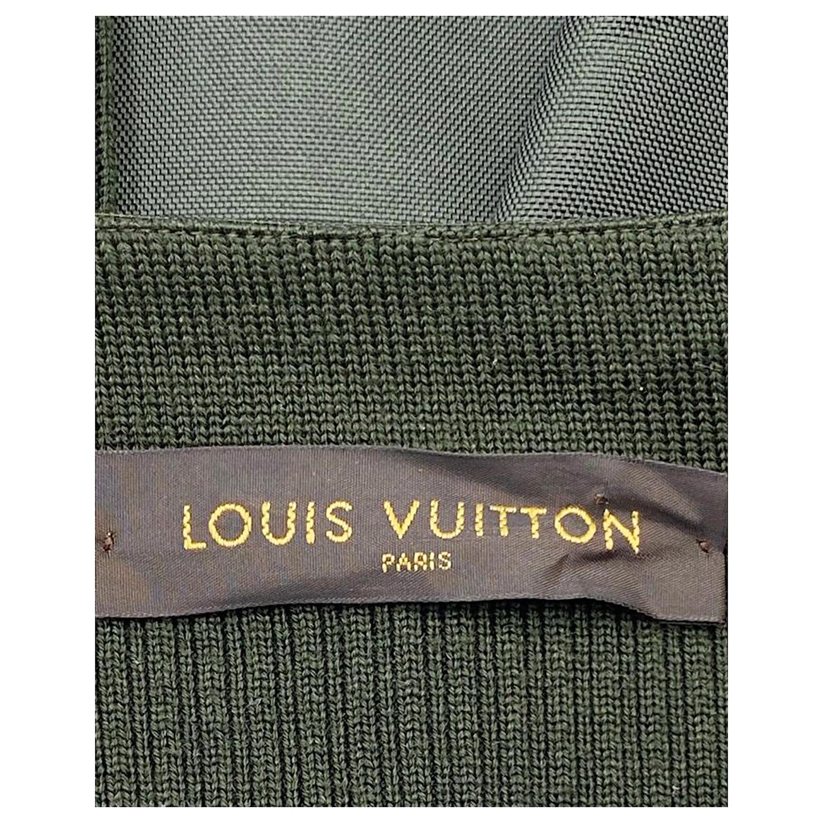 Louis Vuitton cardigan in green wool knit with leather trim ref.522541 -  Joli Closet