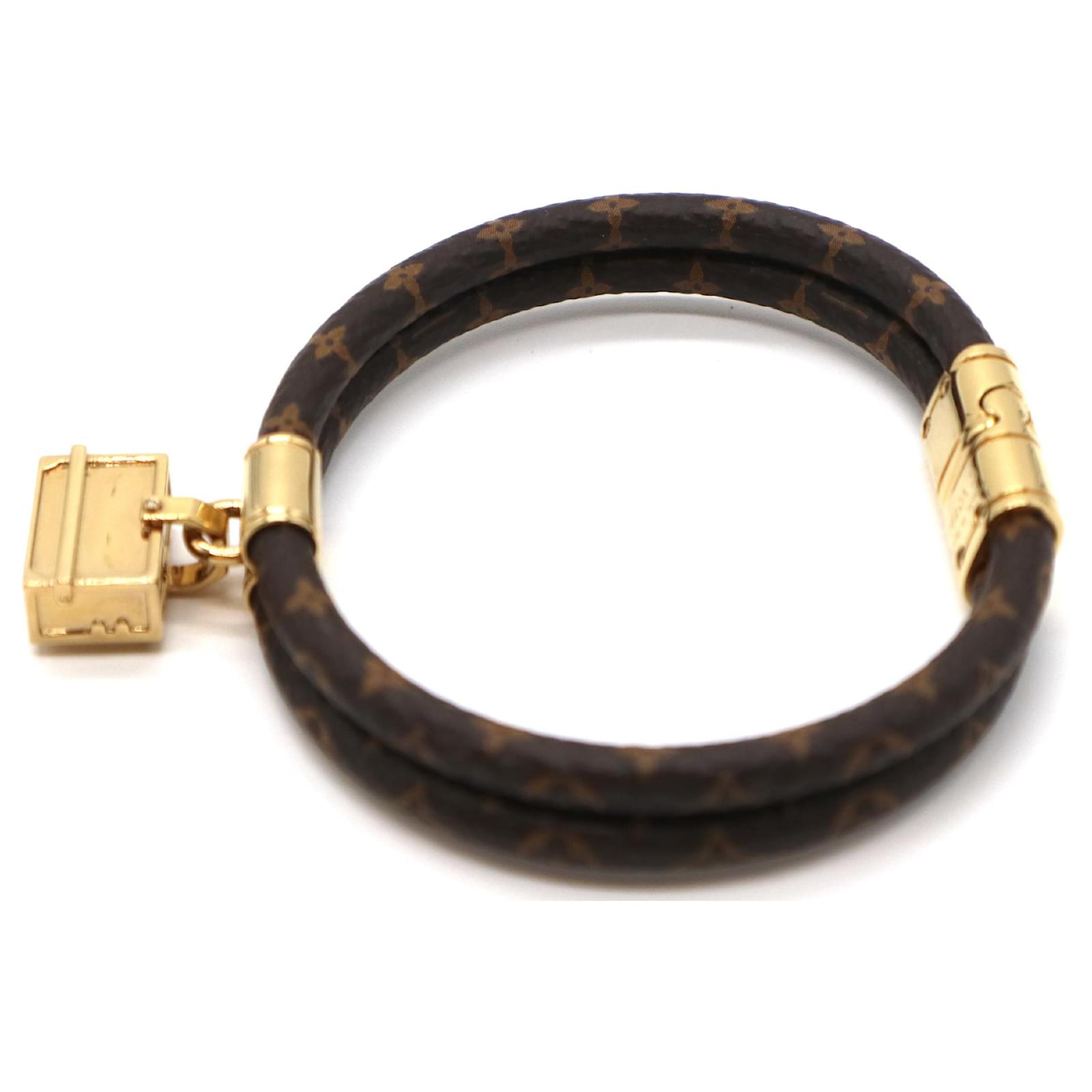 Louis Vuitton Monogram Gold Trunk Twice Bracelet Size 19 Brown Leather  ref.522771 - Joli Closet