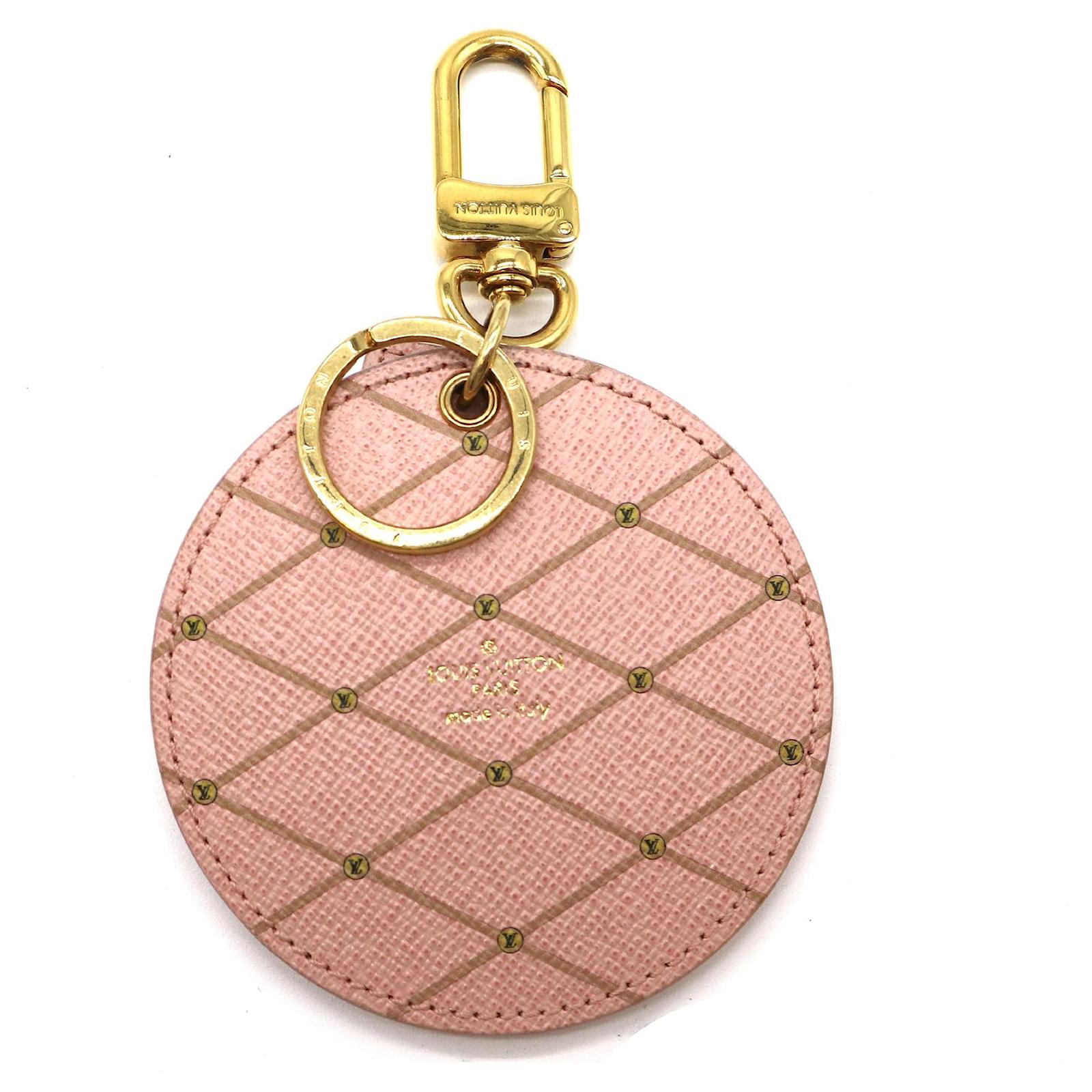Louis Vuitton Azur Summer Trunk Key Ring Holder Bag Charm Multiple colors  Leather ref.522772 - Joli Closet