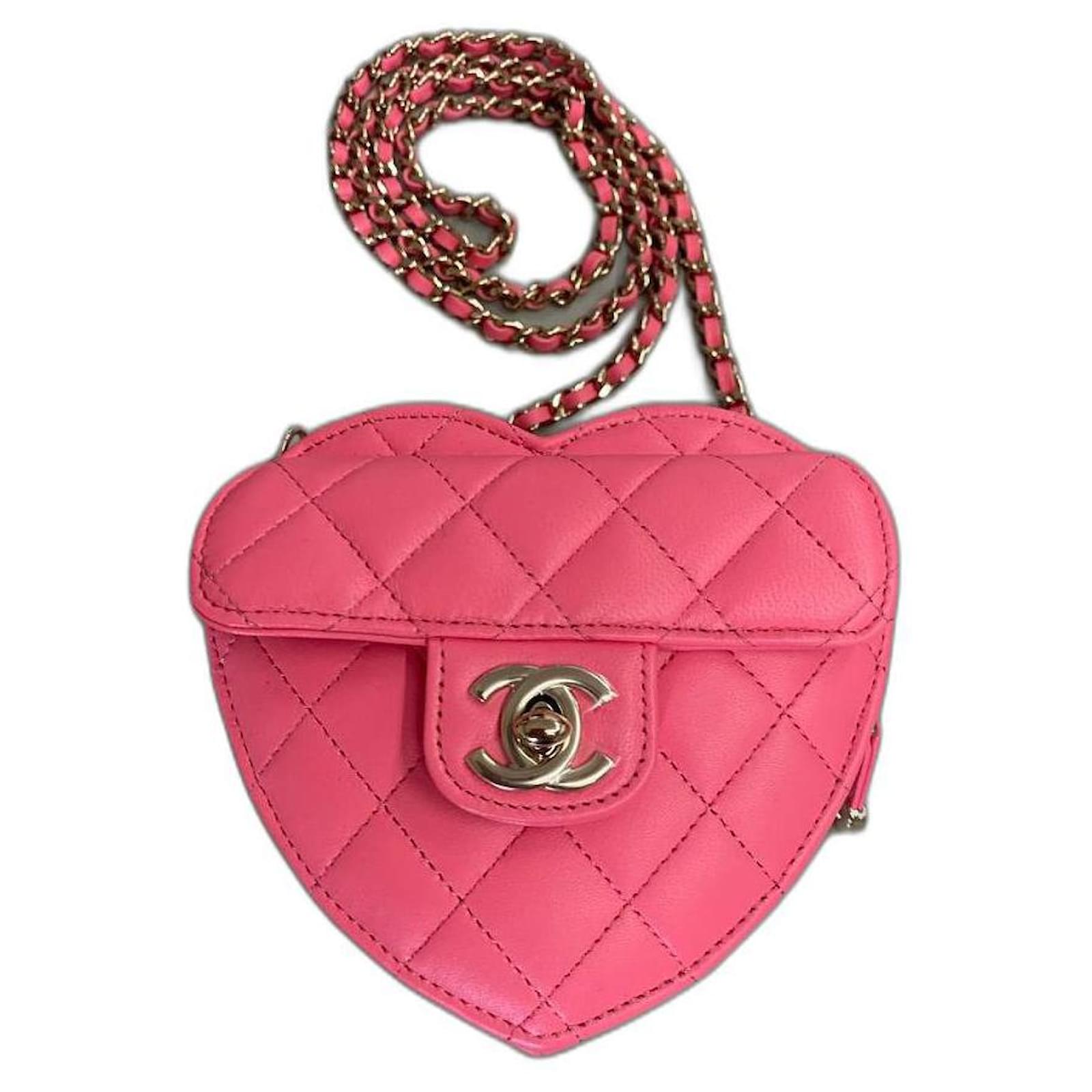 POCHETTE A CUORE CON CATENA Chanel Pink Leather ref.522787 - Joli Closet