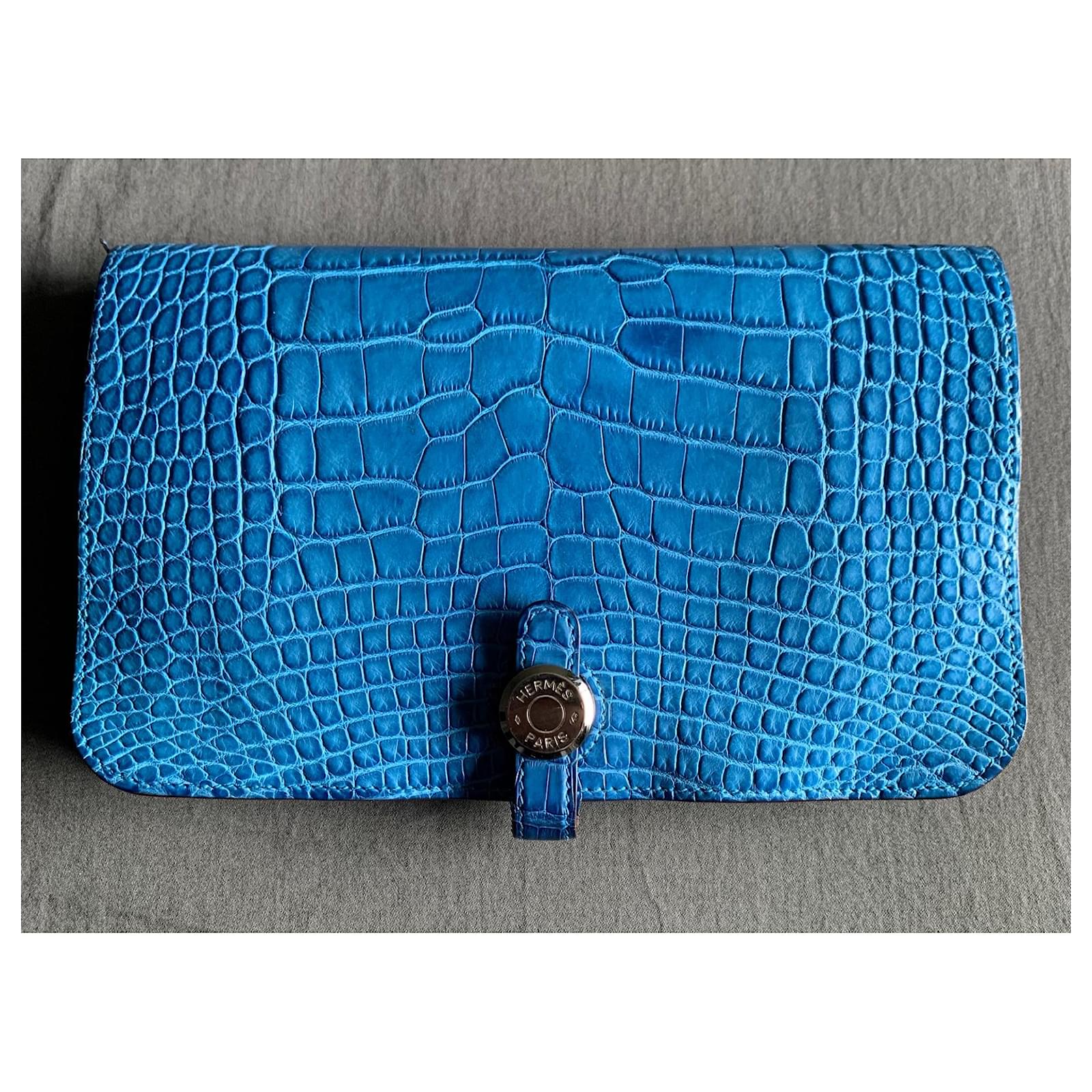 Hermès Dogon crocodile leather wallet Blue Exotic leather ref.523097 - Joli  Closet