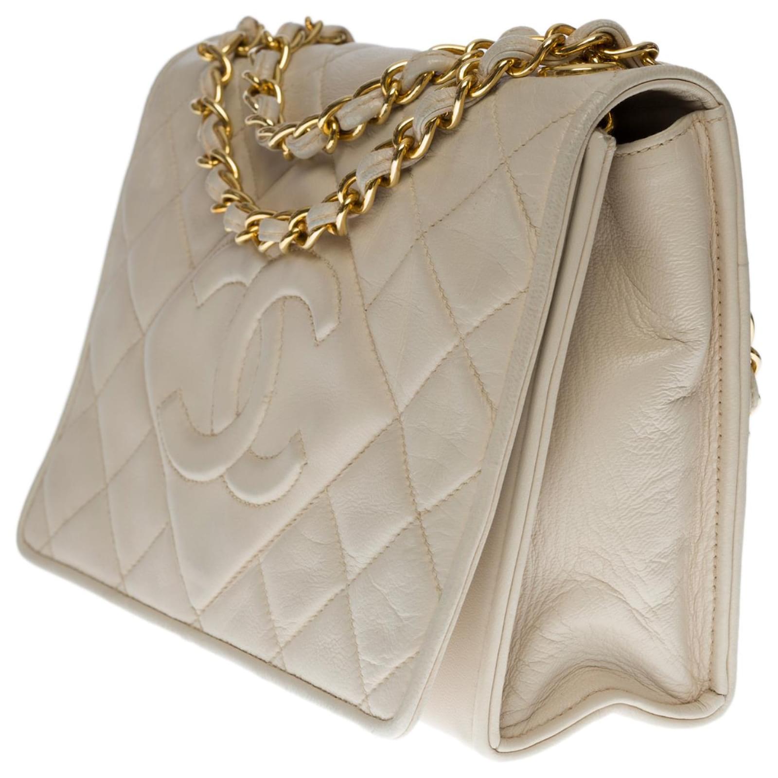 Very beautiful vintage Chanel Full Flap handbag in off-white quilted  lambskin, garniture en métal doré Eggshell Leather ref.525607 - Joli Closet