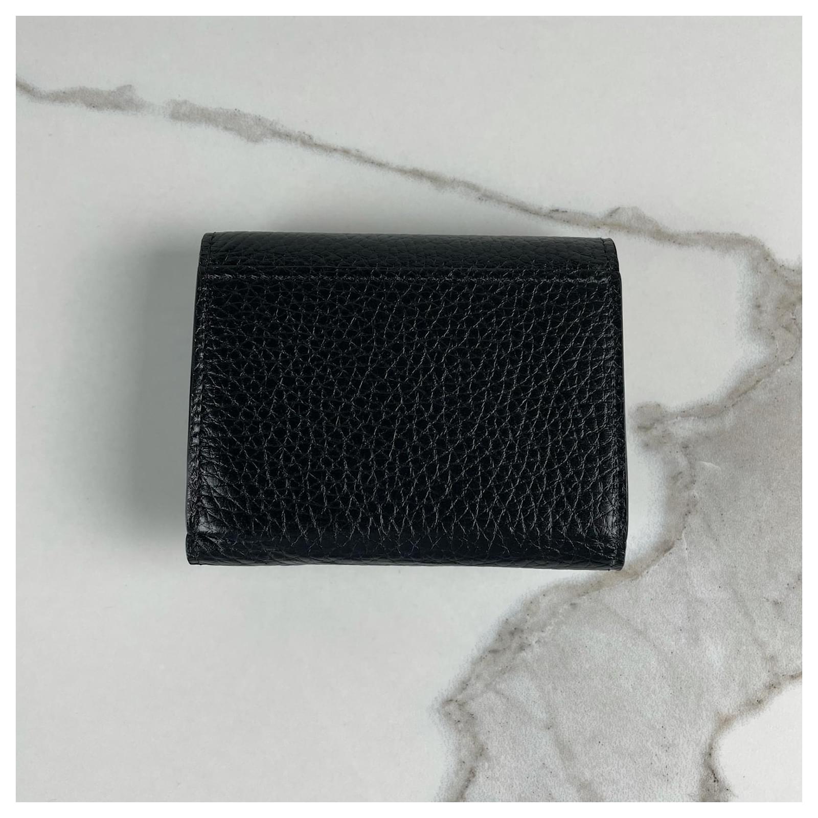 Louis Vuitton Capucines XS Wallet Black Leather ref.529945 - Joli Closet