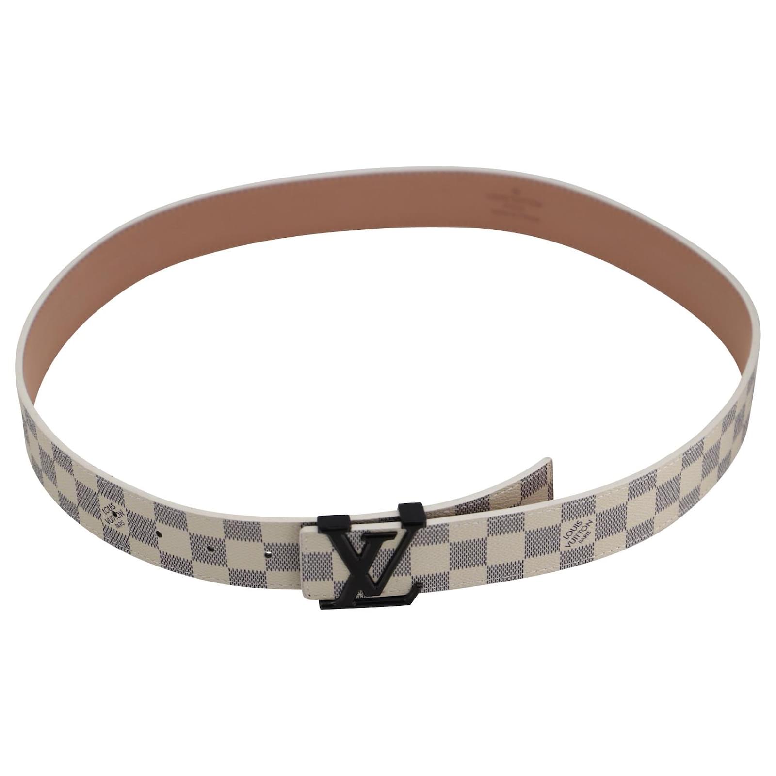 Cintura reversibile Louis Vuitton LV Initiales in pelle bianca Bianco  ref.557634 - Joli Closet