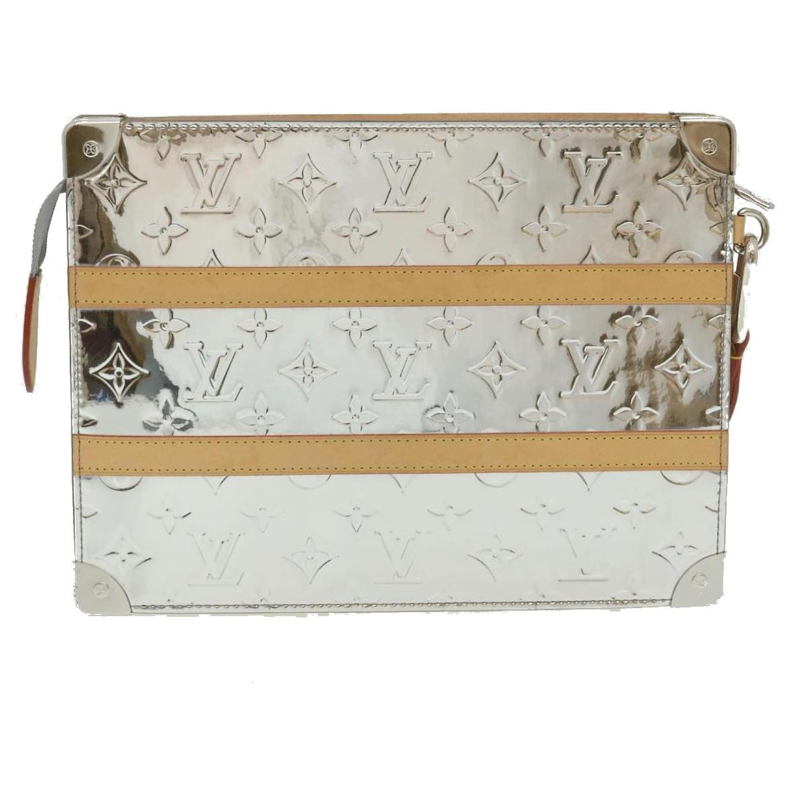 LOUIS VUITTON Monogram Mirror Trunk Pochette Clutch Bag Silver M80807 Auth  lt363 Silvery Cloth ref.531353 - Joli Closet