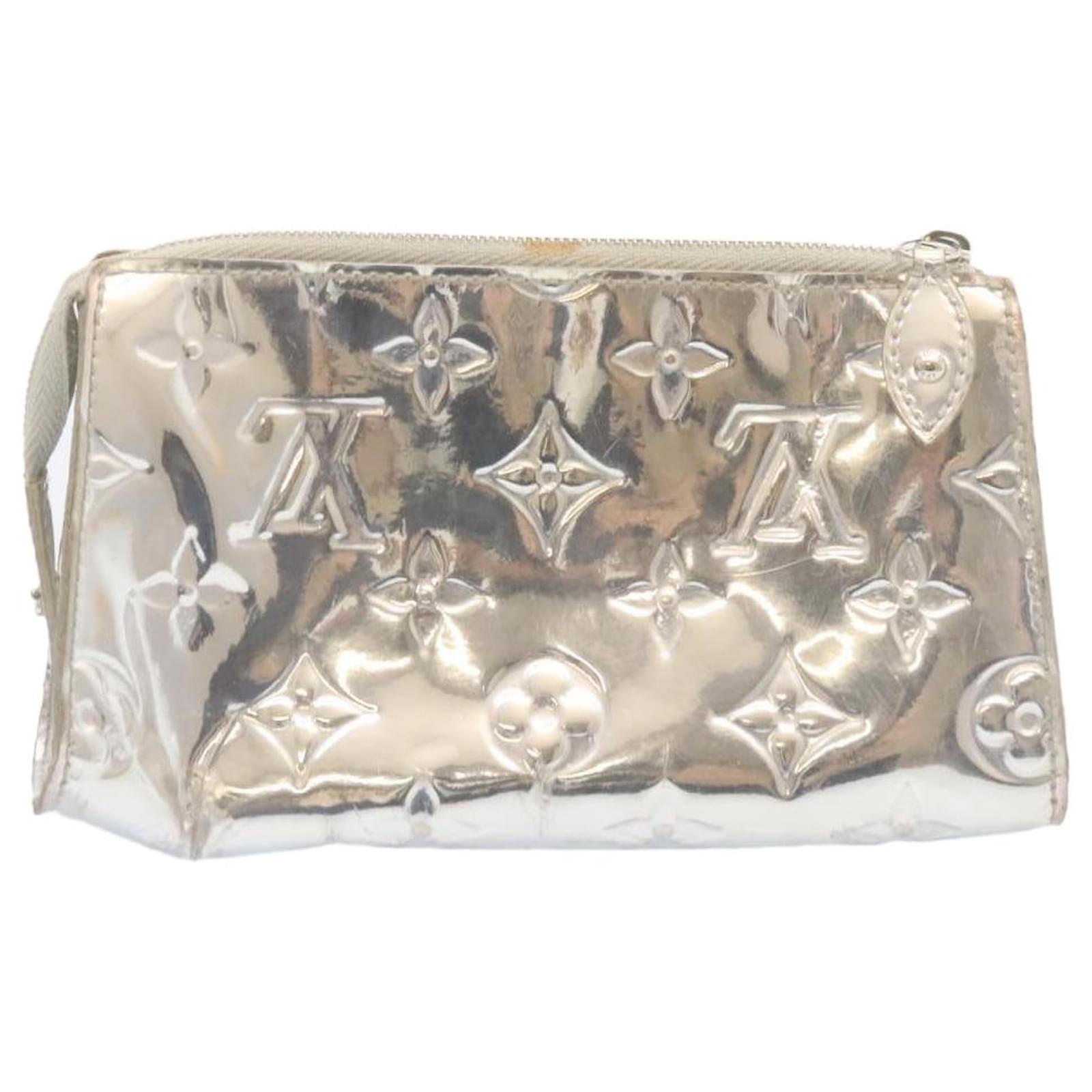 LOUIS VUITTON Monogram Miroir Trousse Cosmetic Pouch Silver LV Auth hs622  Silvery ref.531674 - Joli Closet