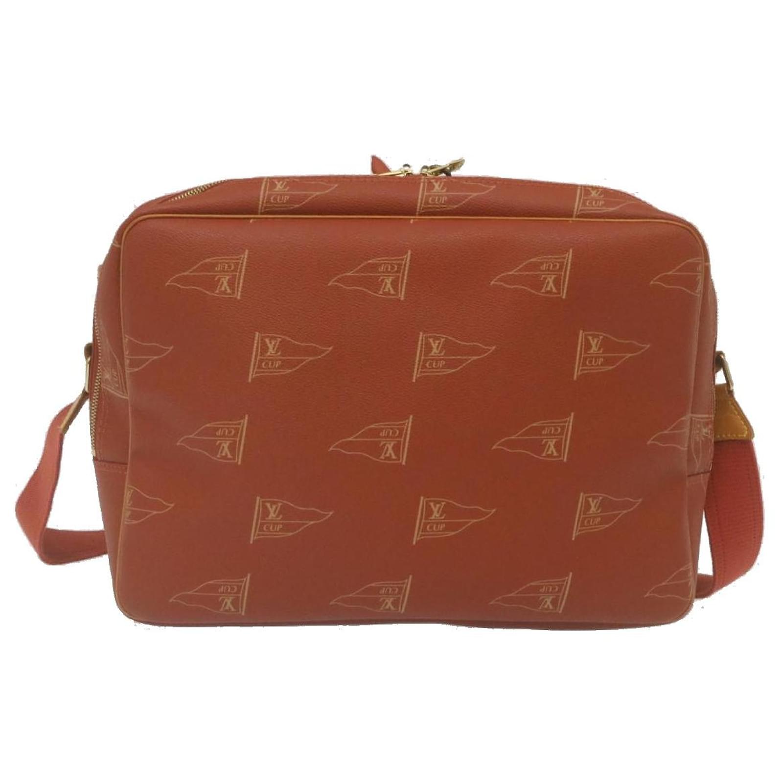 LOUIS VUITTON cup Calvi Shoulder Bag Red Aboganie M80028 LV Auth bs2639  ref.711046 - Joli Closet