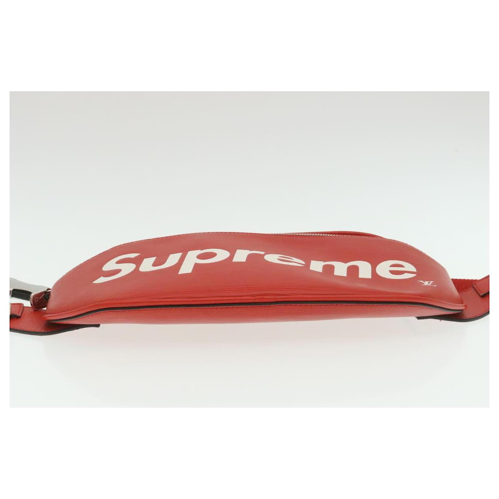 Leather bag Louis Vuitton x Supreme Red in Leather - 24917480